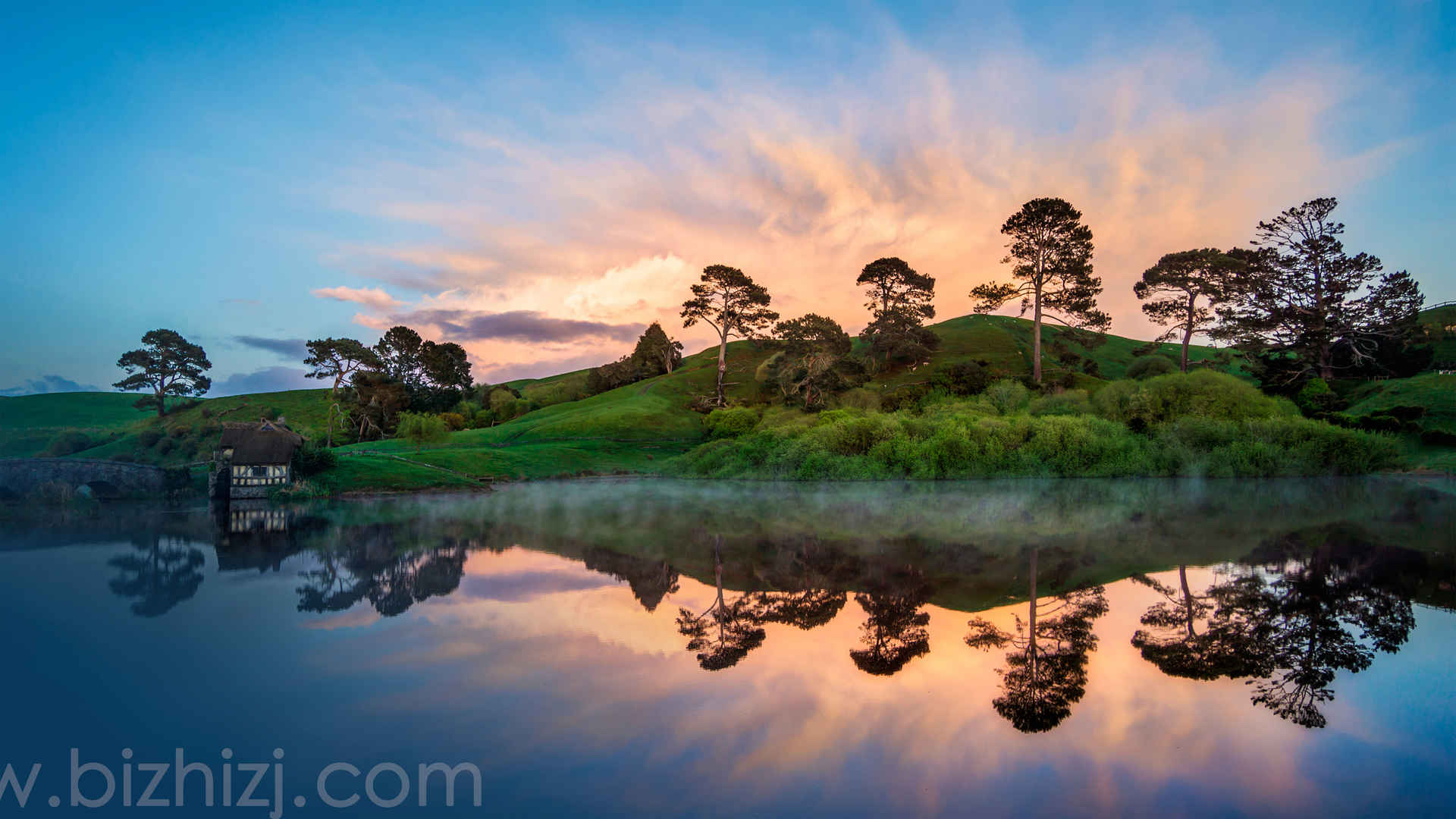 新西兰 美丽迷人湖泊山脉4K壁纸-