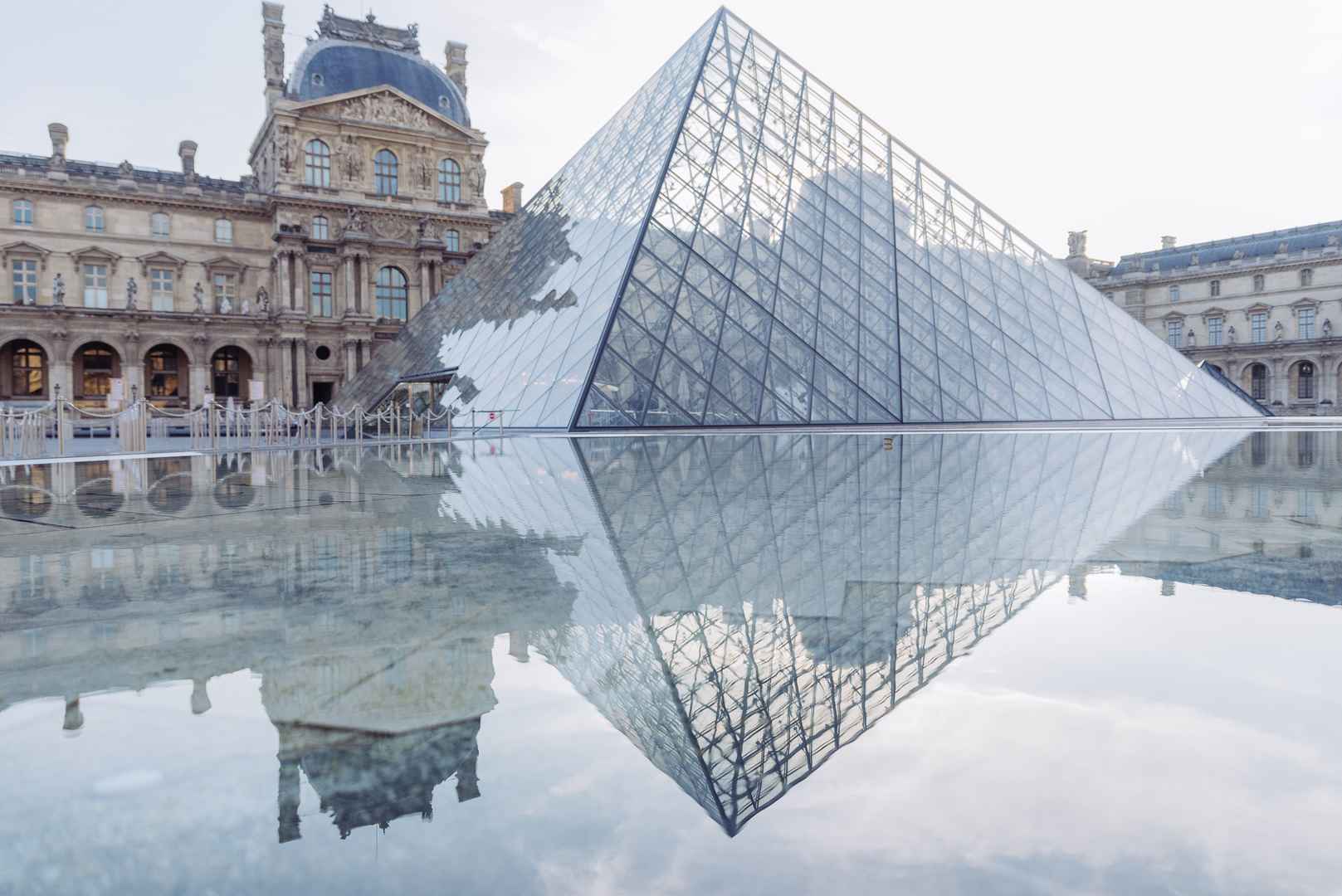 法国卢浮宫建筑6K壁纸-