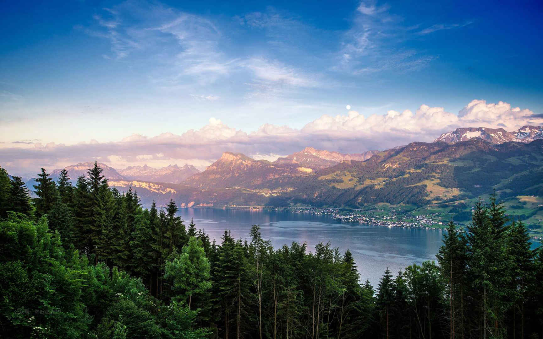 瑞士著名苏黎世湖高清电脑壁纸