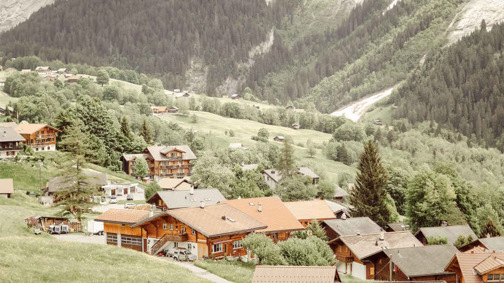 瑞士小镇清新迷人自然风景壁纸