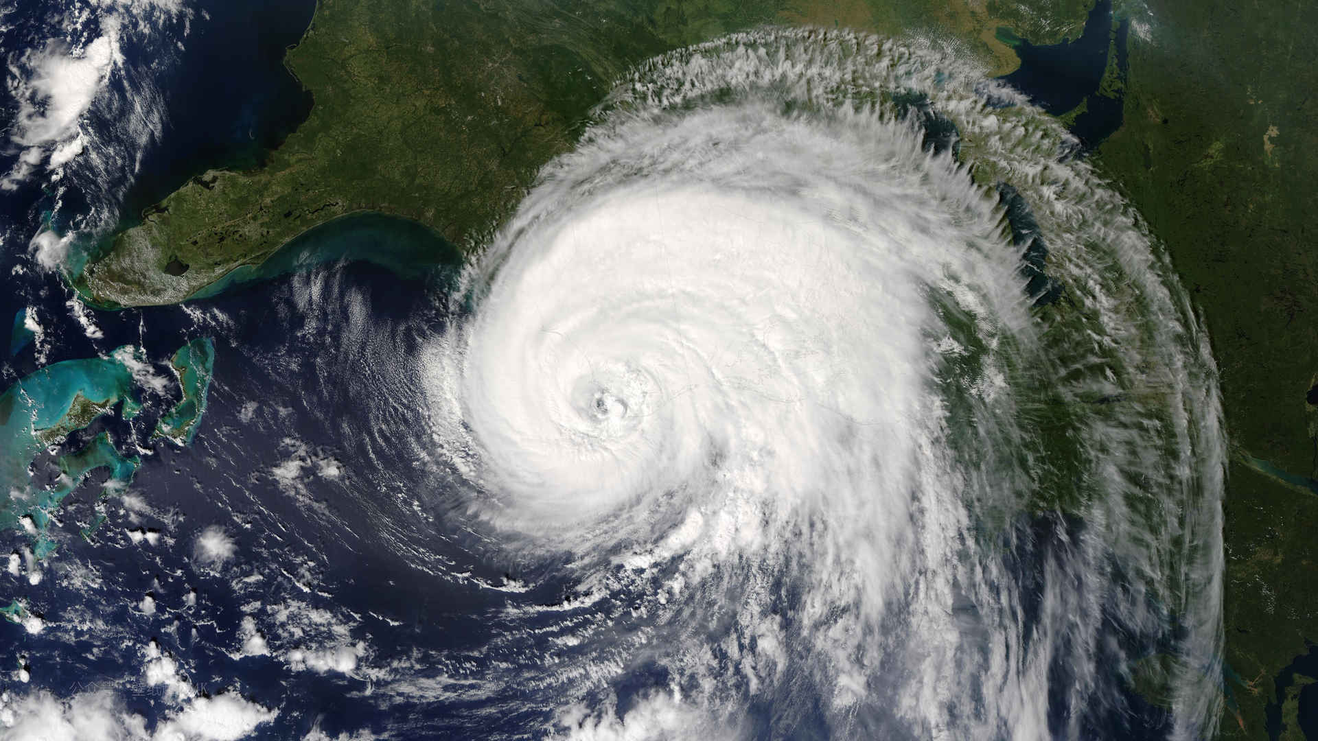 飓风台风气象卫星云图图片-