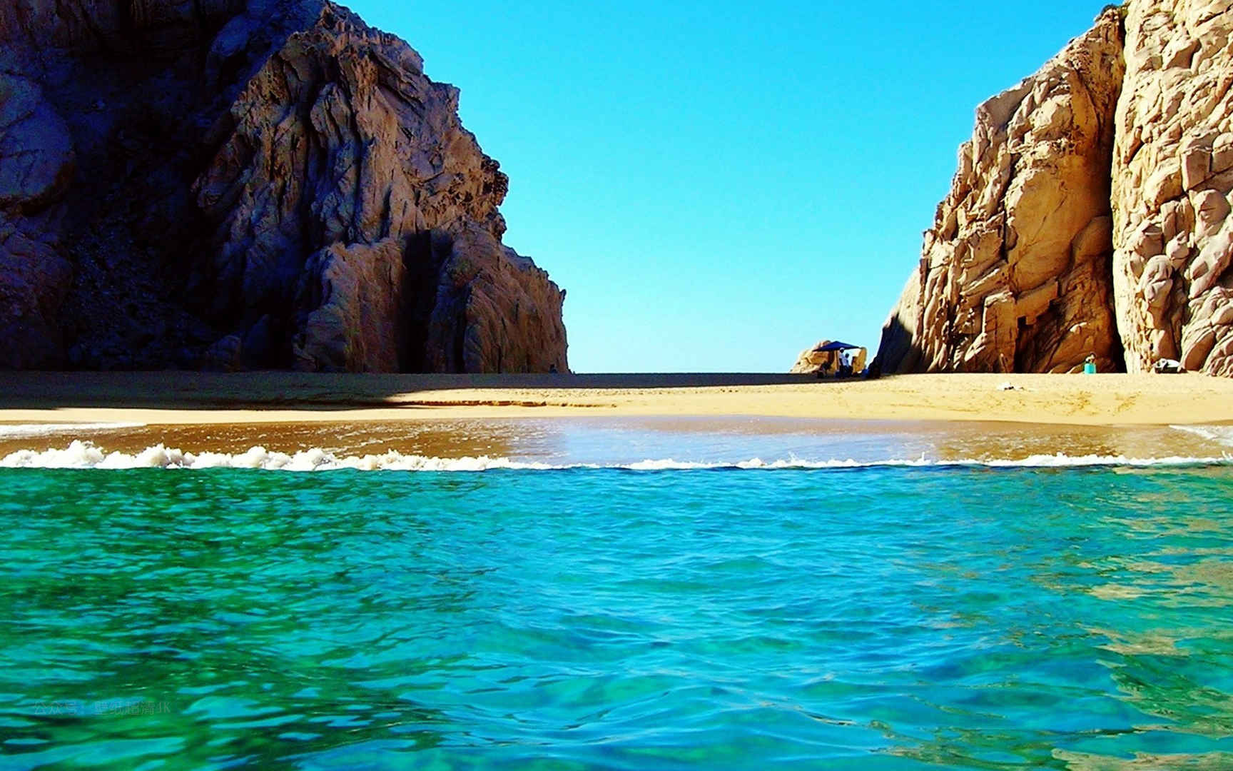 加利福尼亚岩石唯美海滩电脑壁纸-