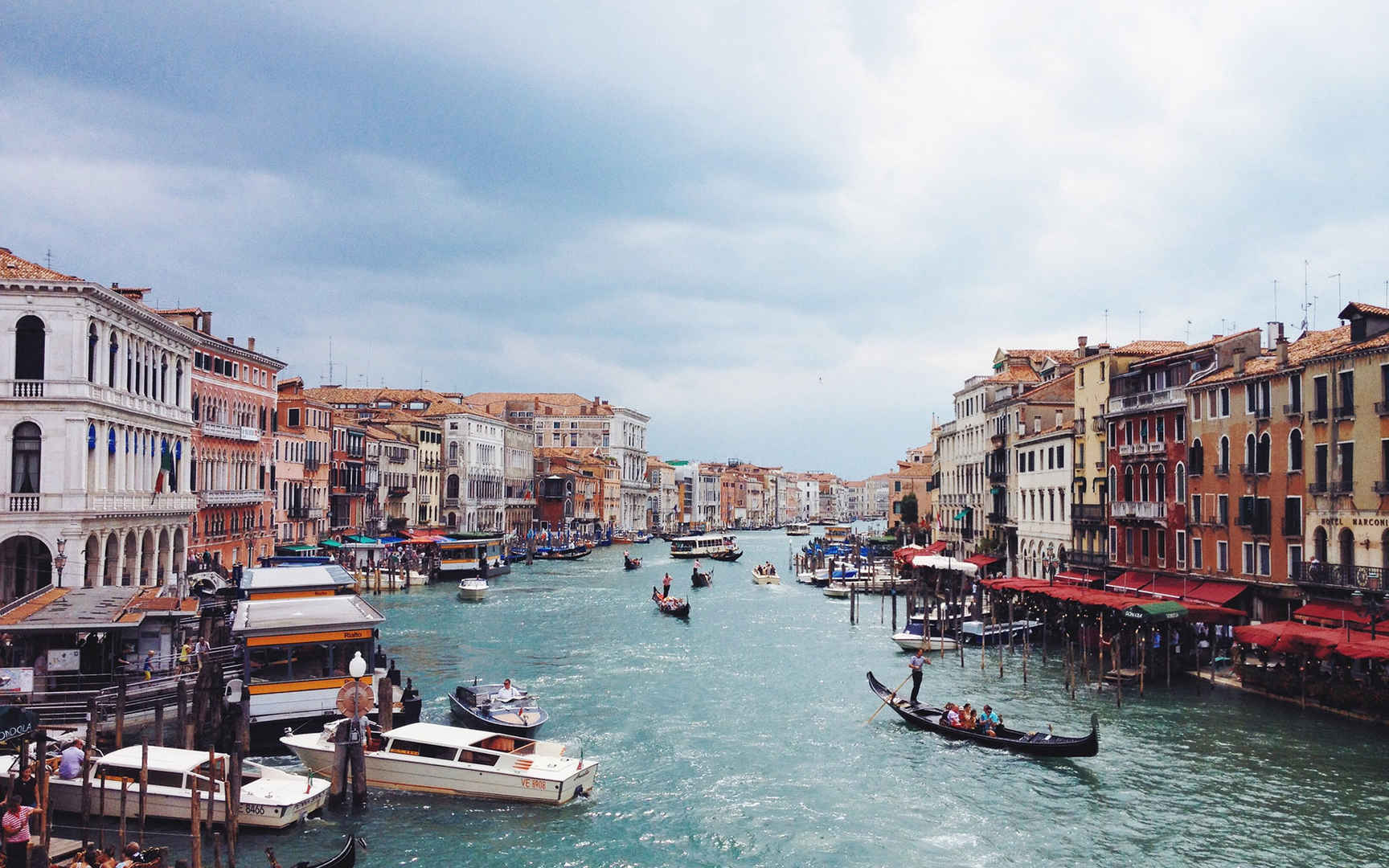 水上城市威尼斯建筑壁纸-