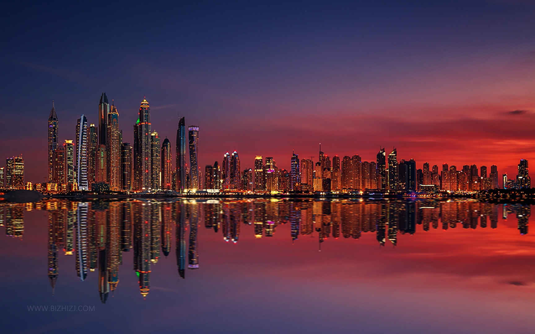 迪拜码头日落城市夜景-