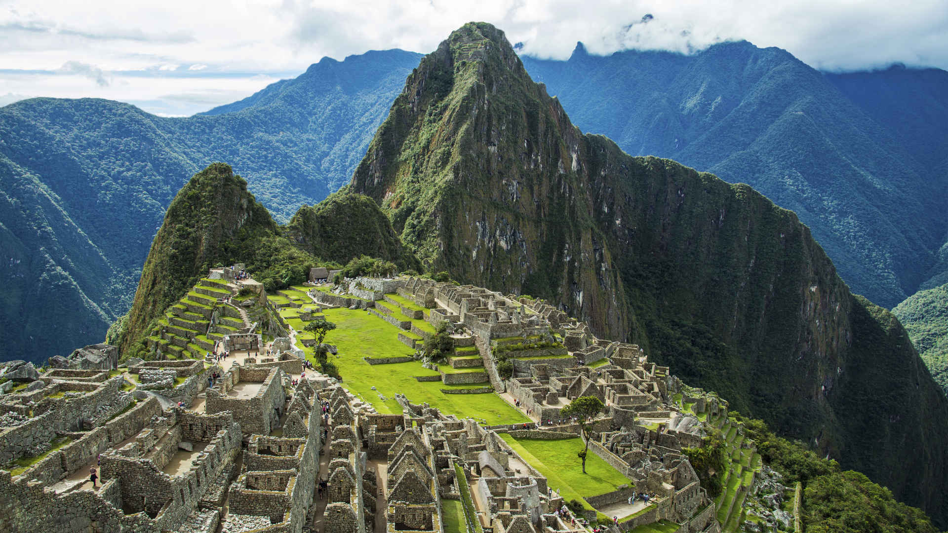 秘鲁马丘比丘绿色自然风景壁纸