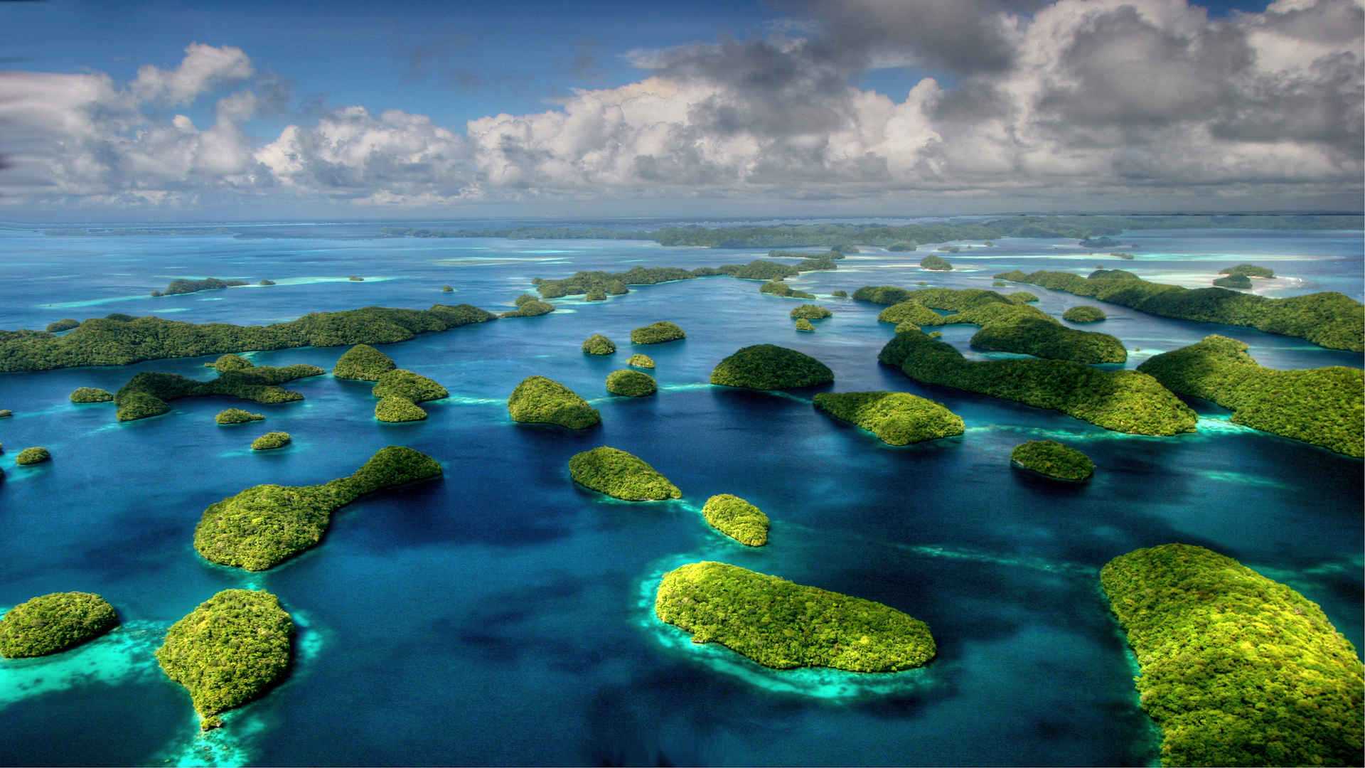 俯览岩石群岛特别漂亮的风景图片