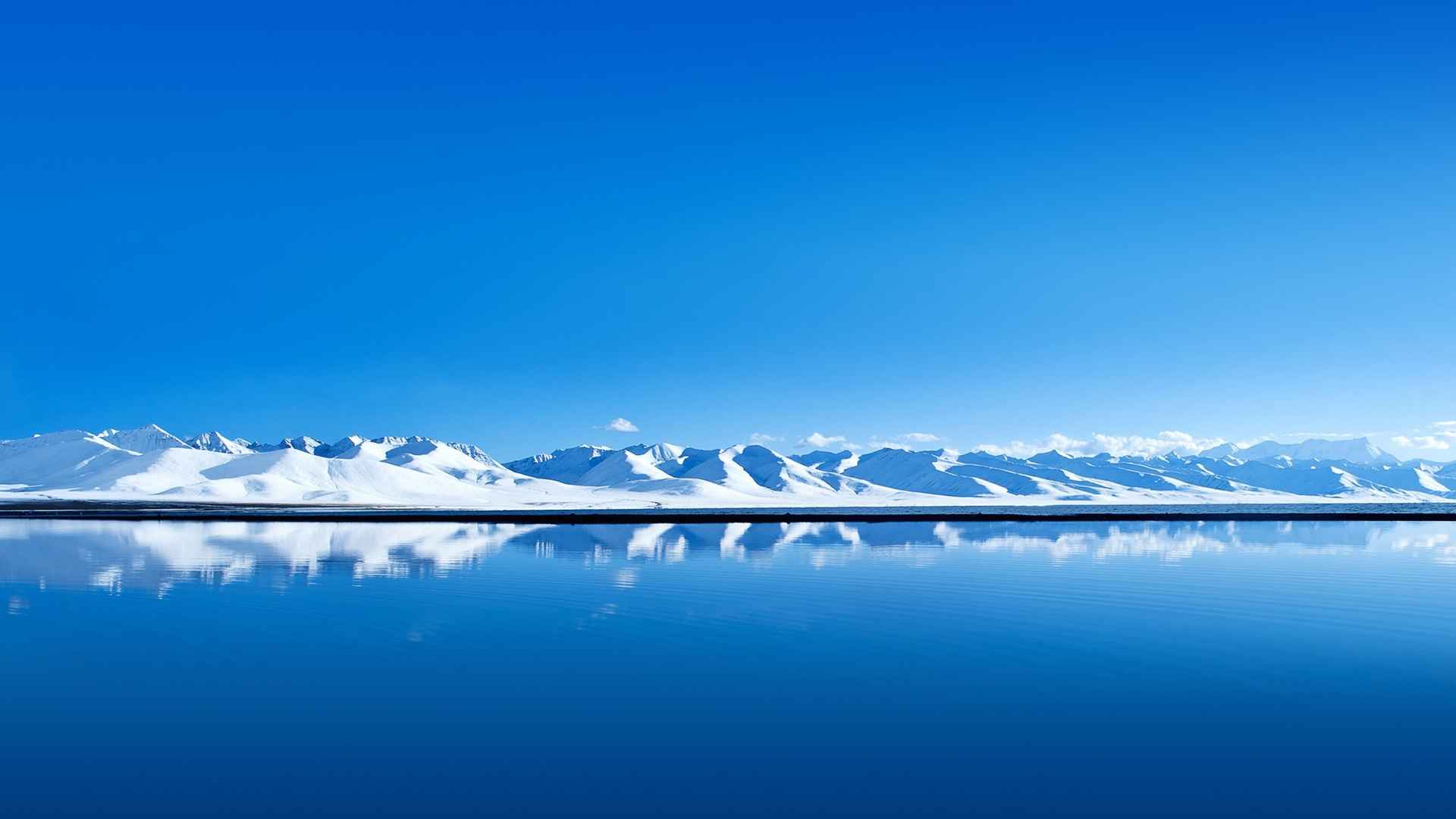 雪山白湖水蓝免费风景壁纸大图下载