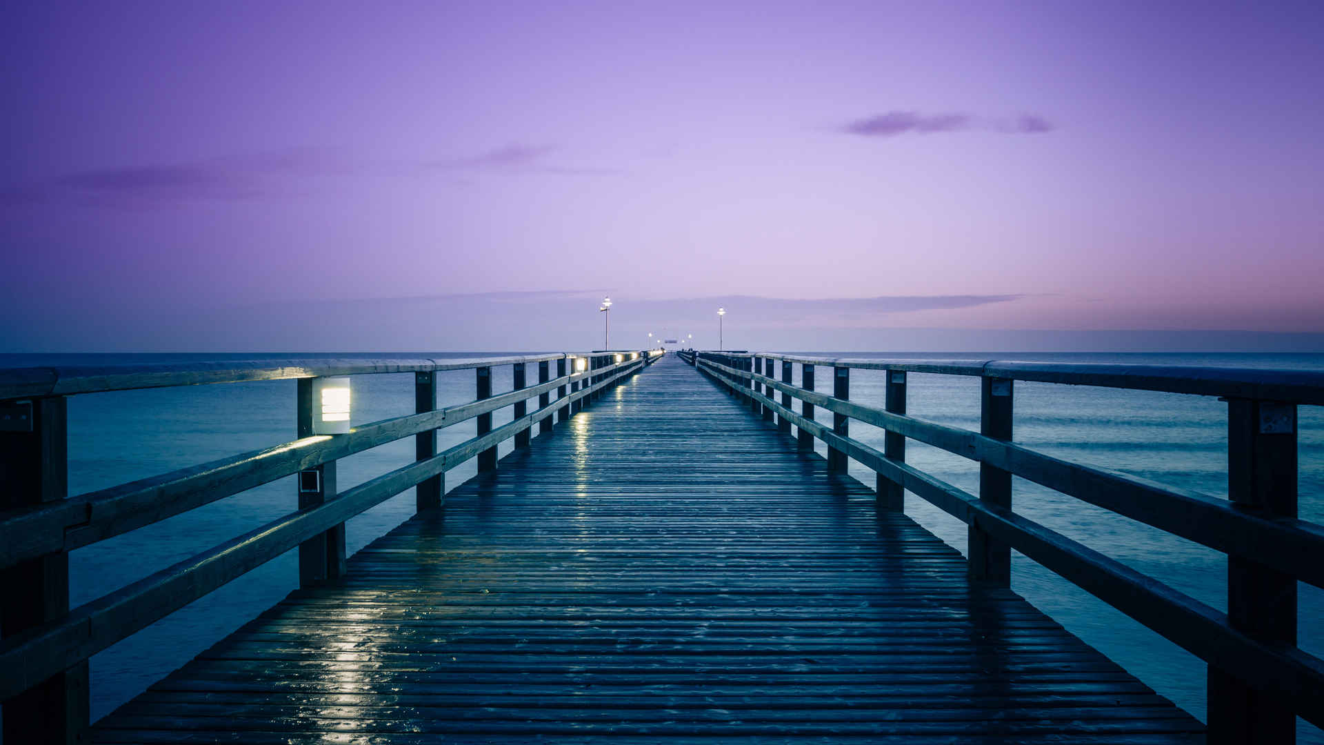 黄昏 紫色天空 大海 码头壁纸-