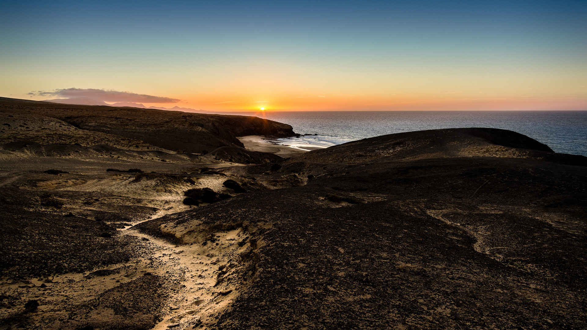 圣托里尼岛日出日落图片-