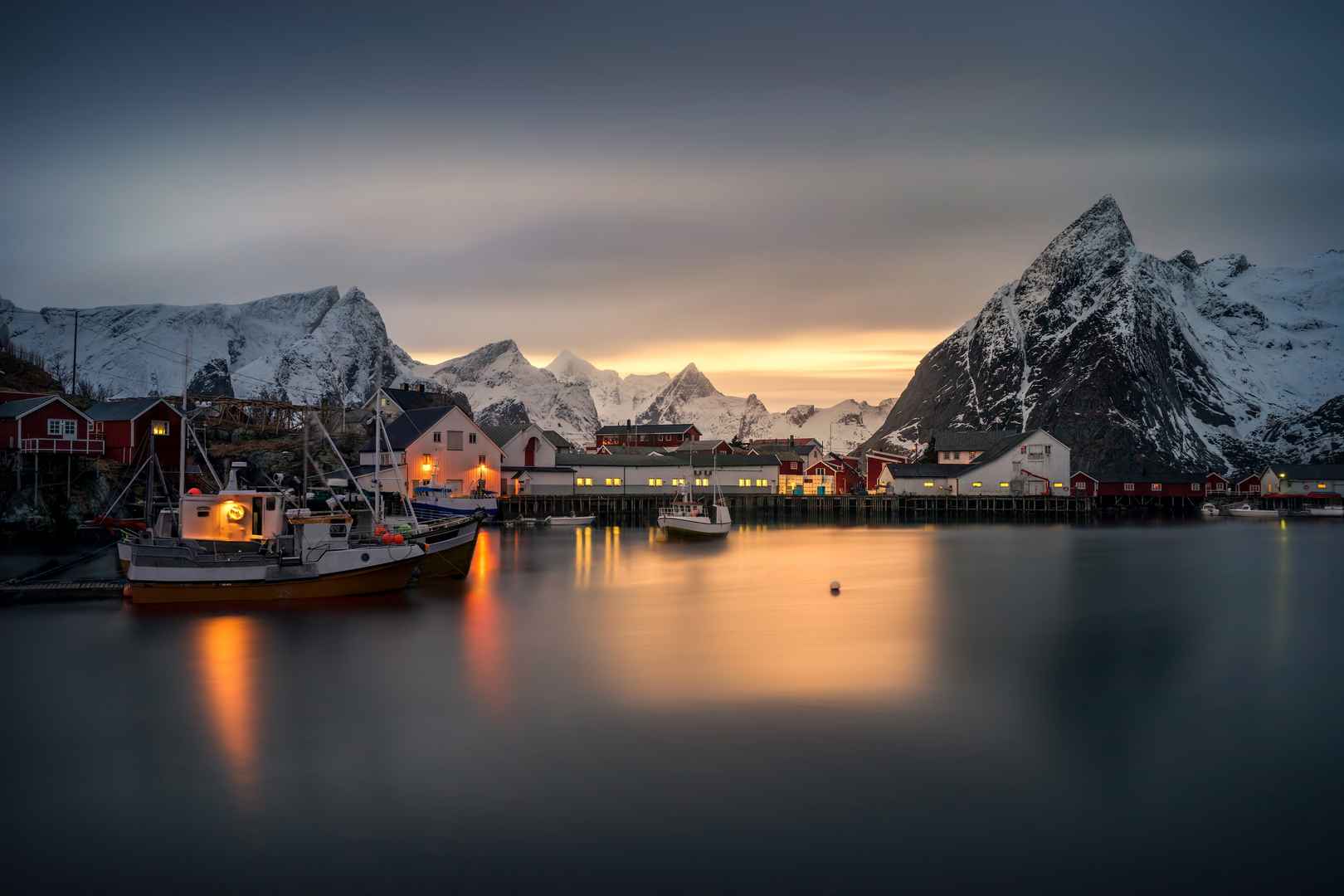 冬天 山脉 挪威 码头 房子 雪 哈姆诺伊村