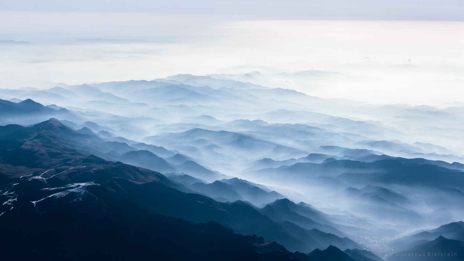 阿尔卑斯山云海图片