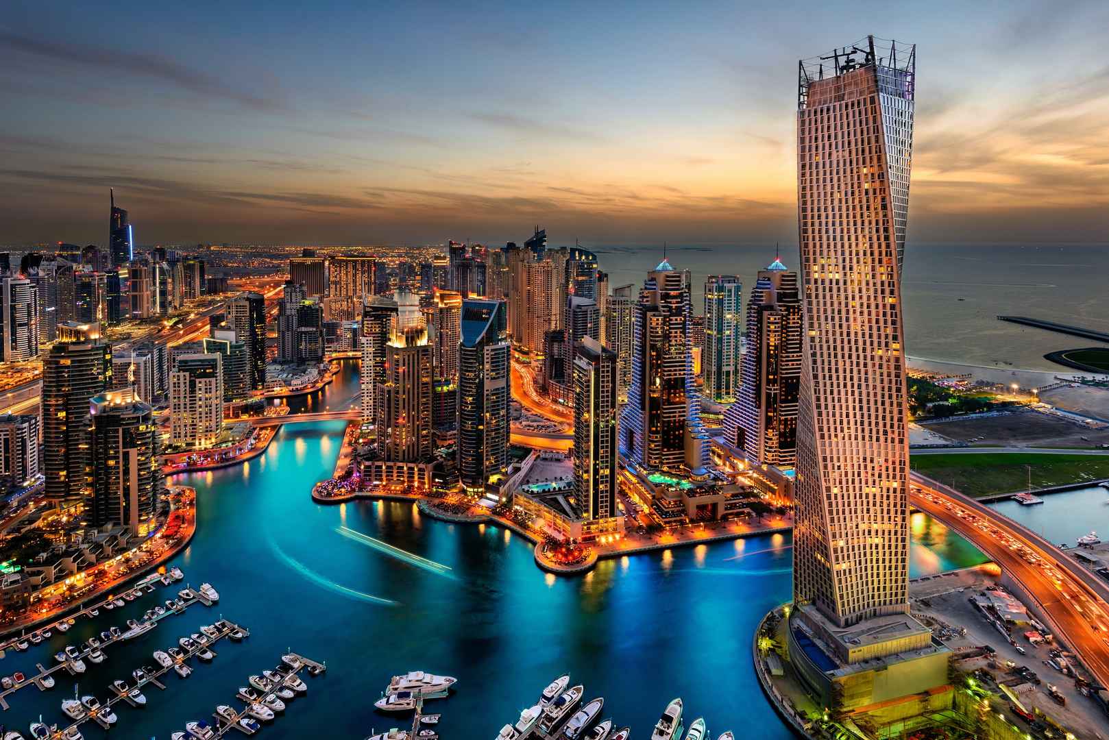 迪拜海港夜景