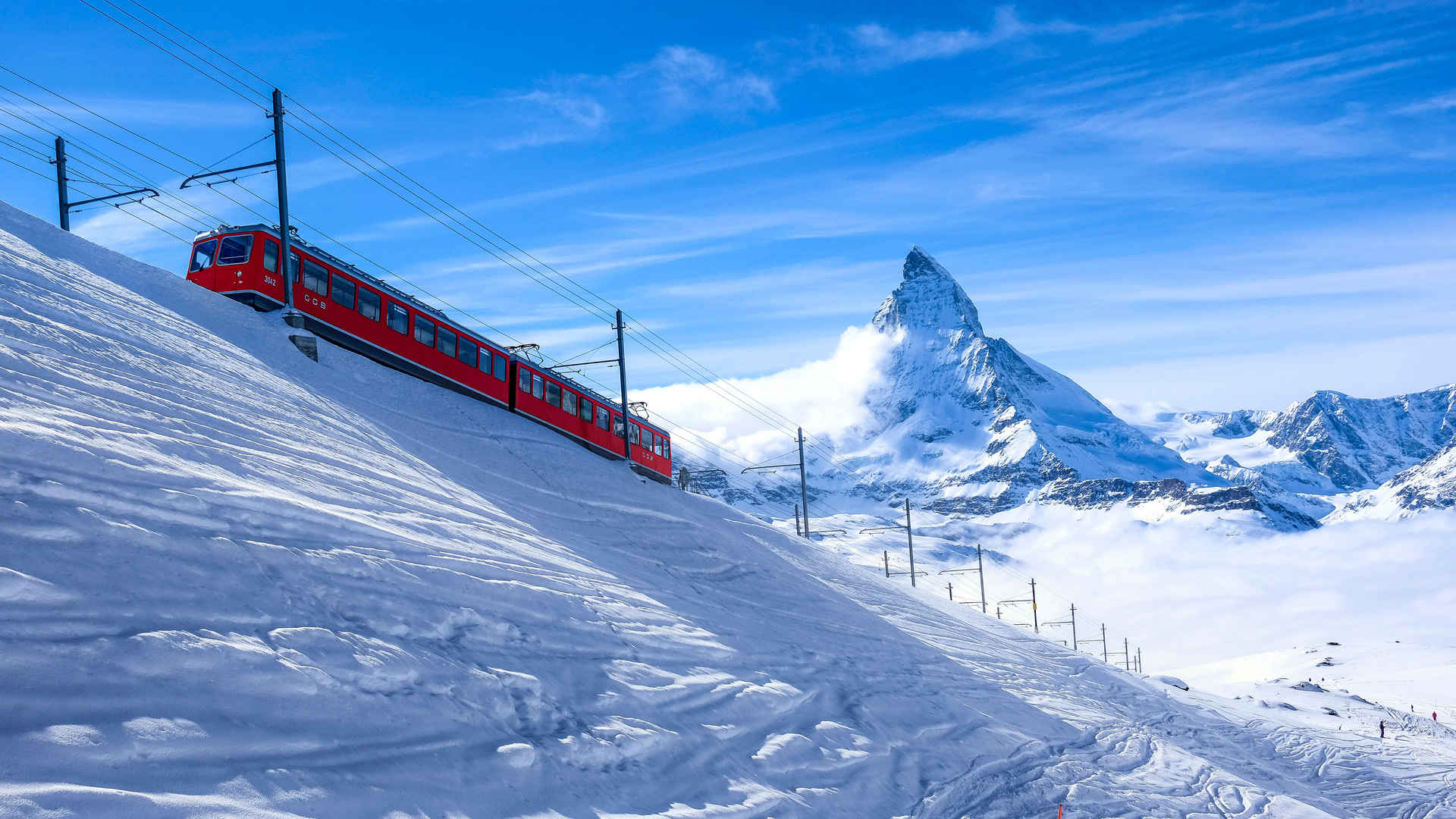 冬天瑞士阿尔卑斯自然雪景火车