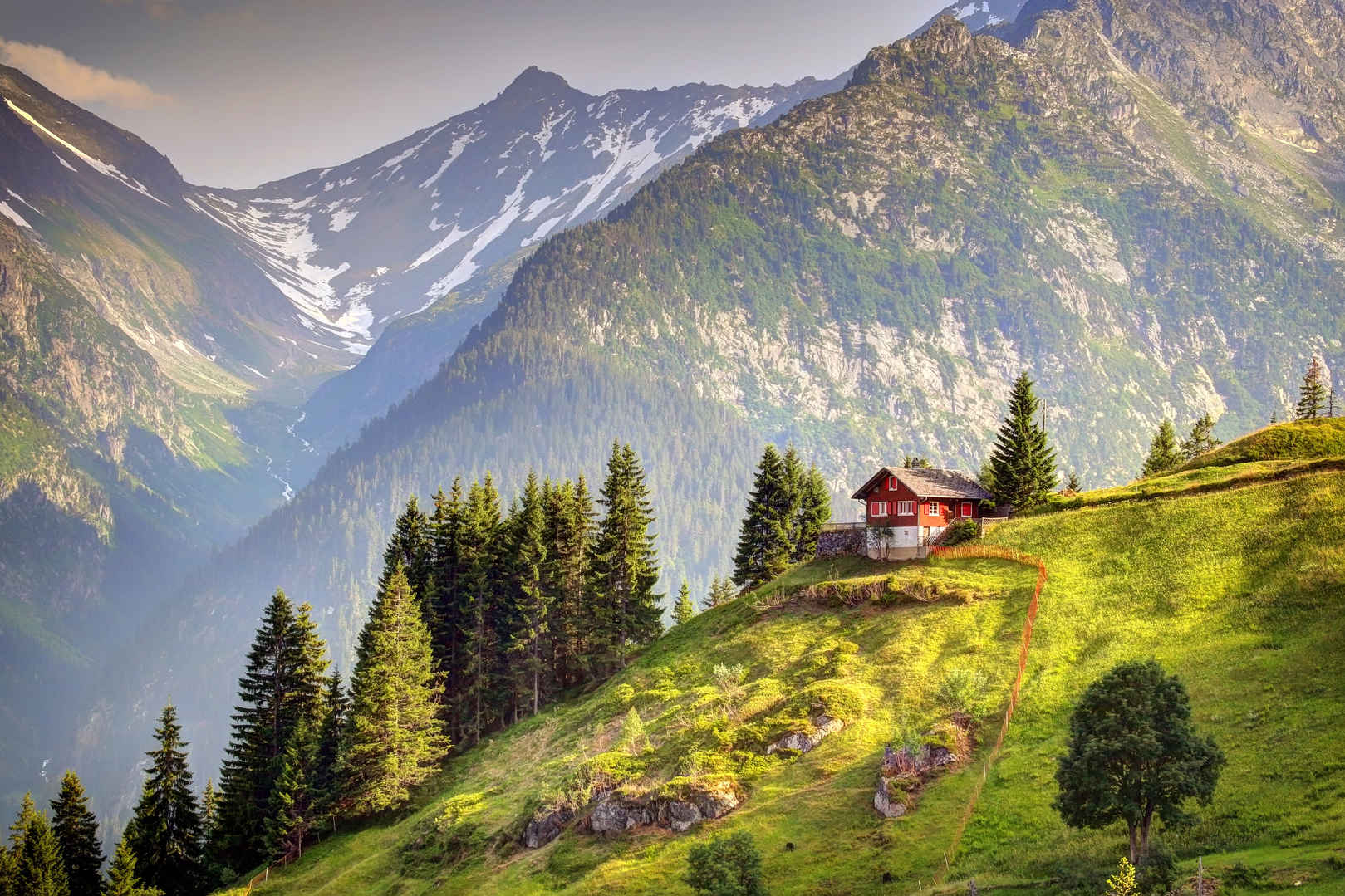 瑞士阿尔卑斯山风光4000x2667壁纸