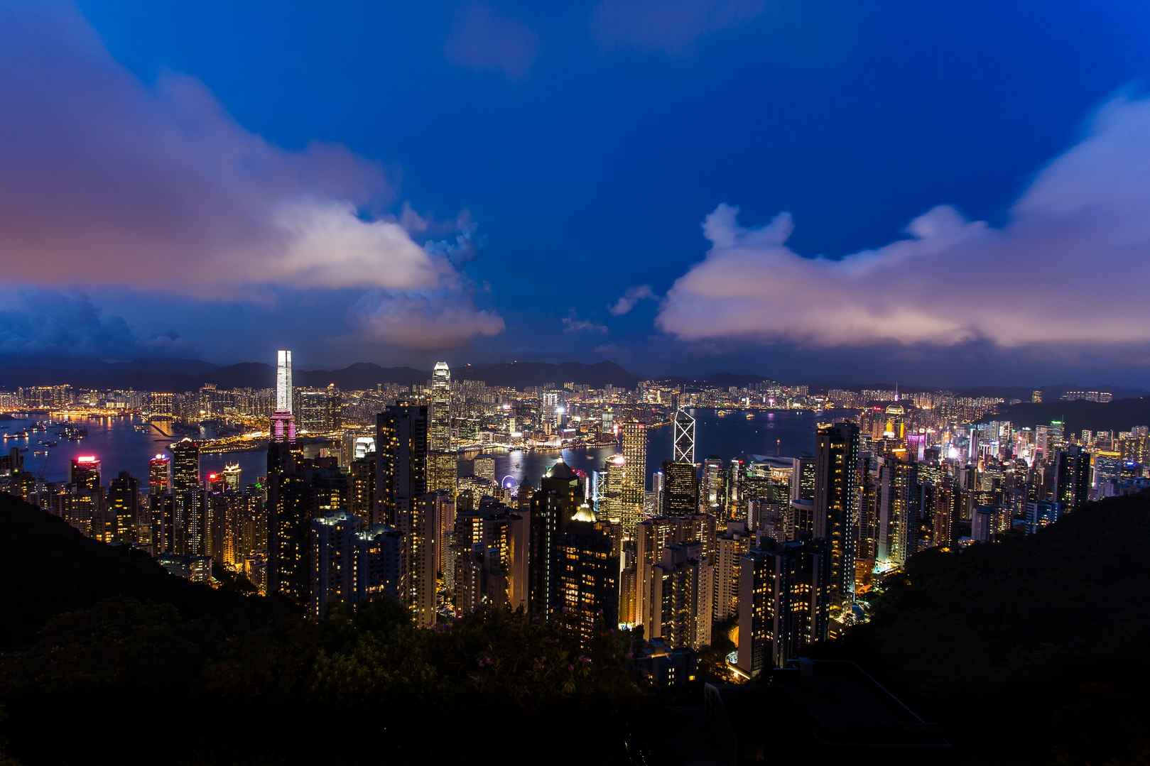 香港摩天大楼夜景壁纸
