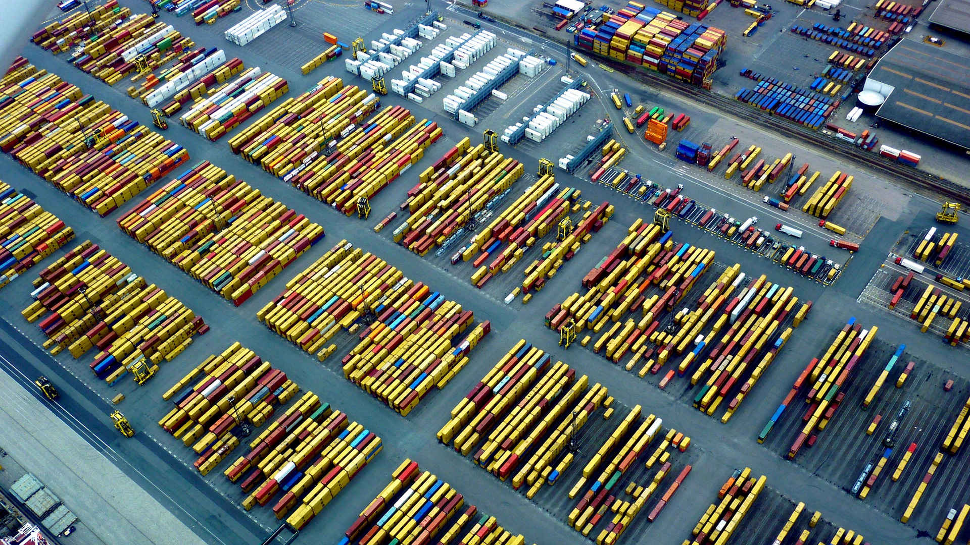 比利时安特卫普海港集成箱壁纸