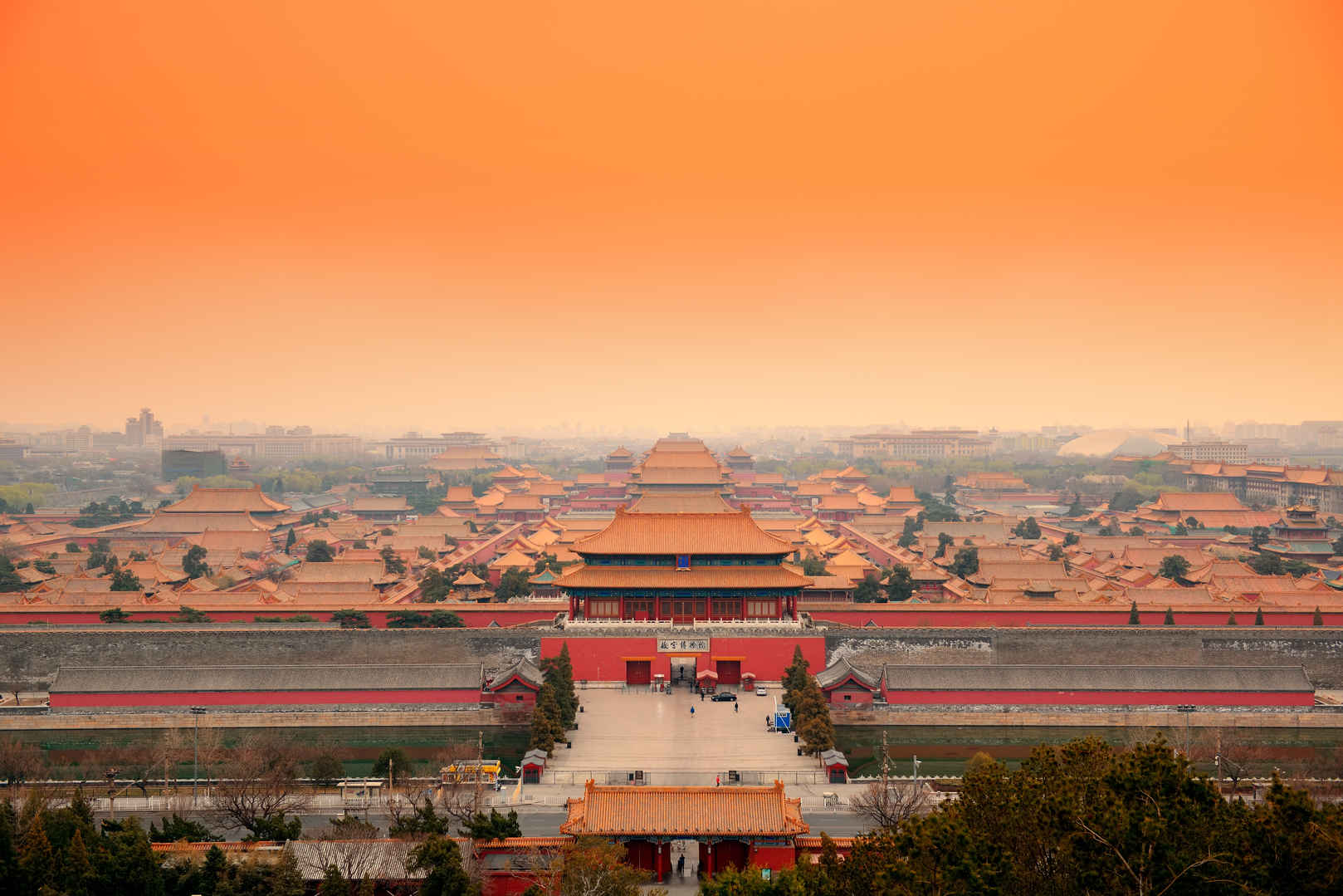 红色的雾气北京故宫鸟瞰图