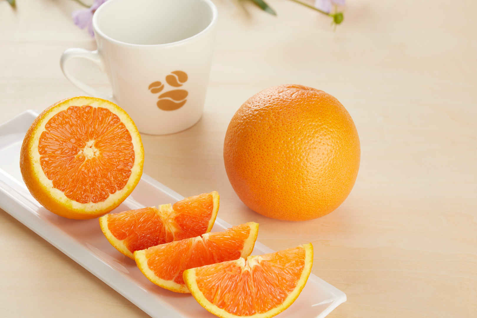 橙色清凉夏季水果美食