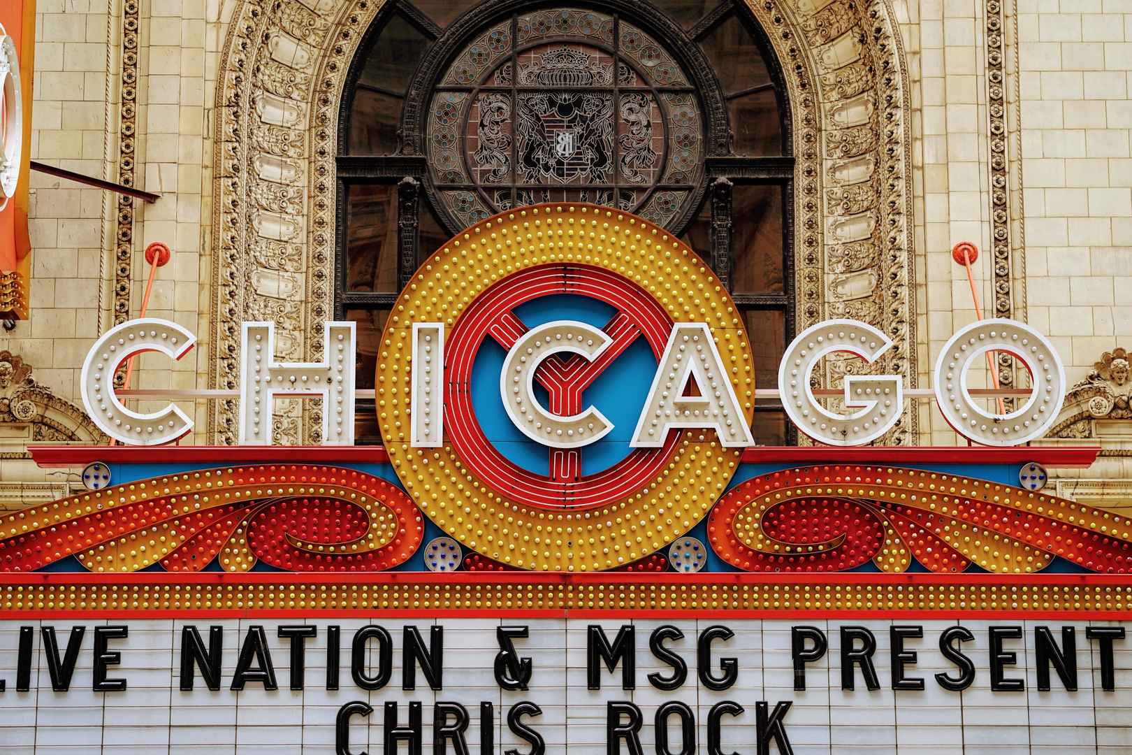 芝加哥剧院外观桌面壁纸图片-