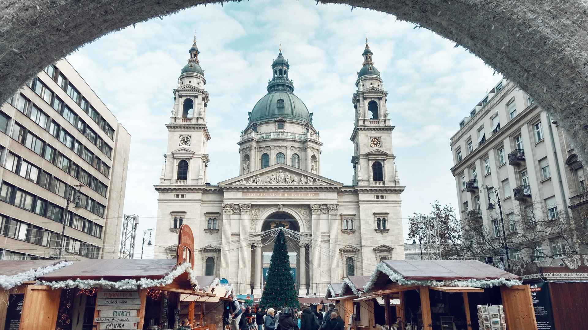 布达佩斯圣斯蒂芬大教堂图片