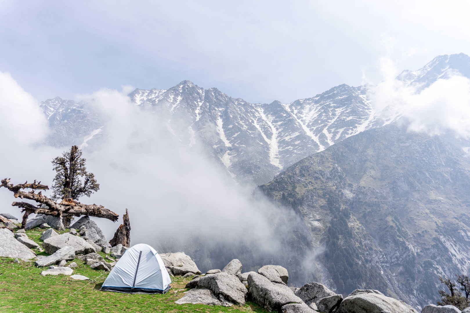 连绵不绝的喜马拉雅山自然风景图片-