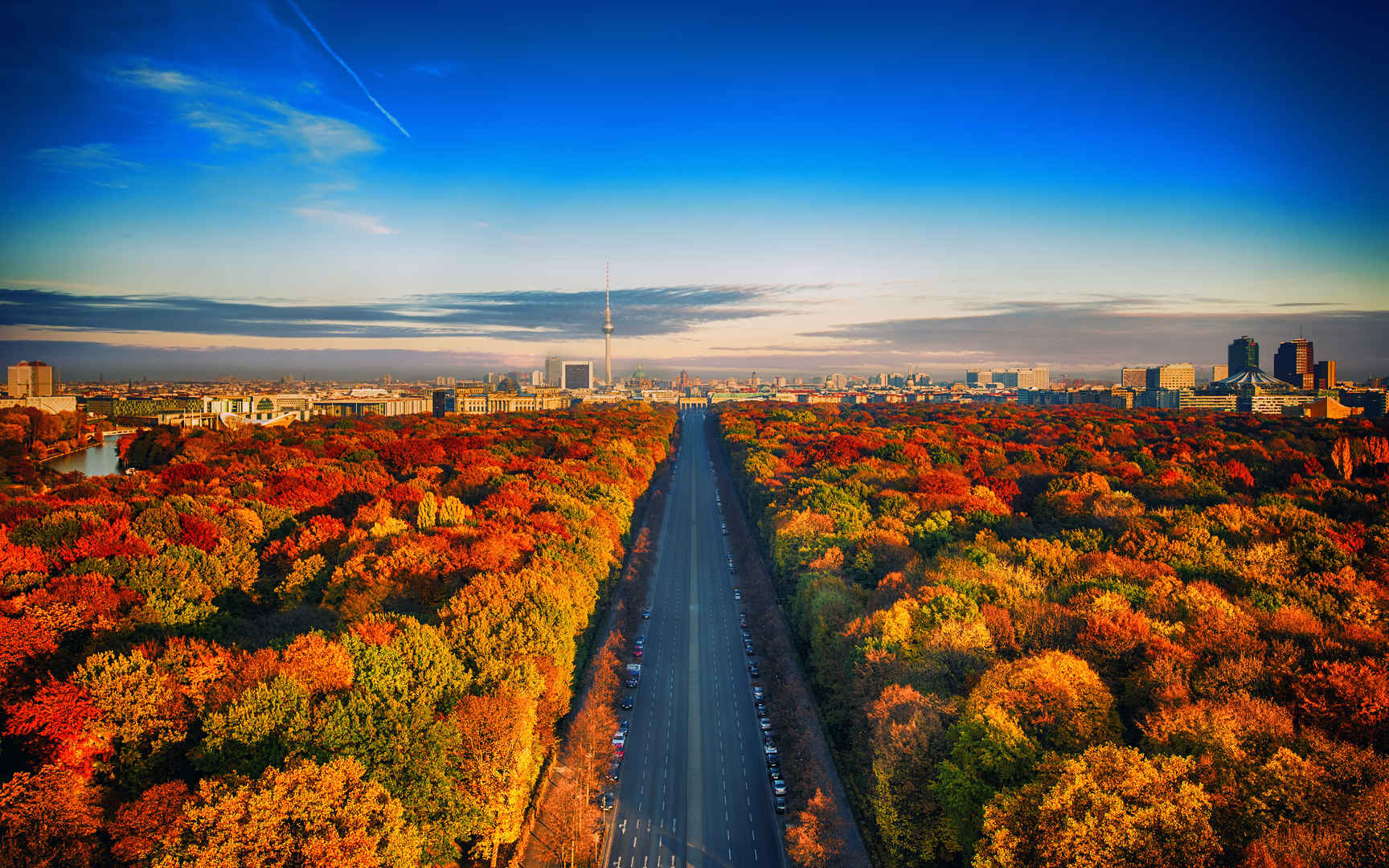 秋季唯美景色公路壁纸