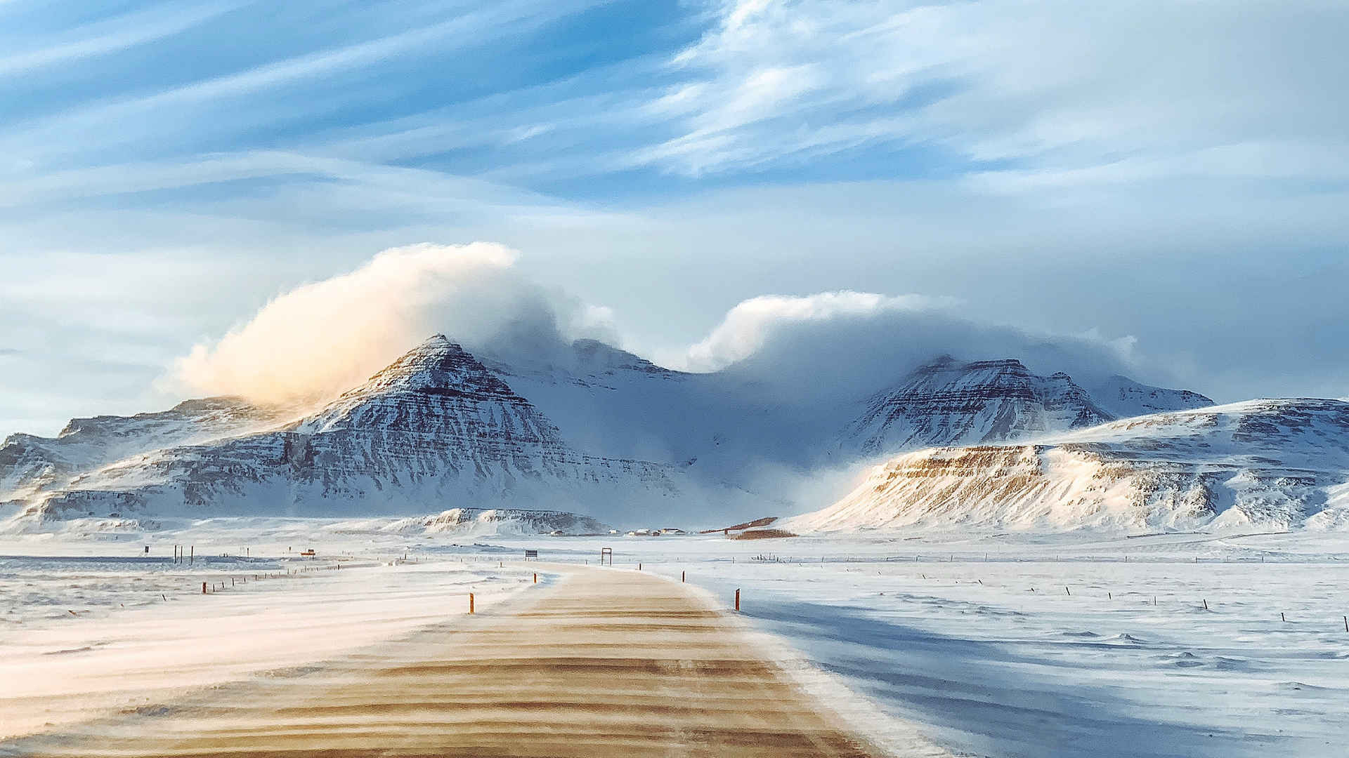 雪山冰岛桌面壁纸