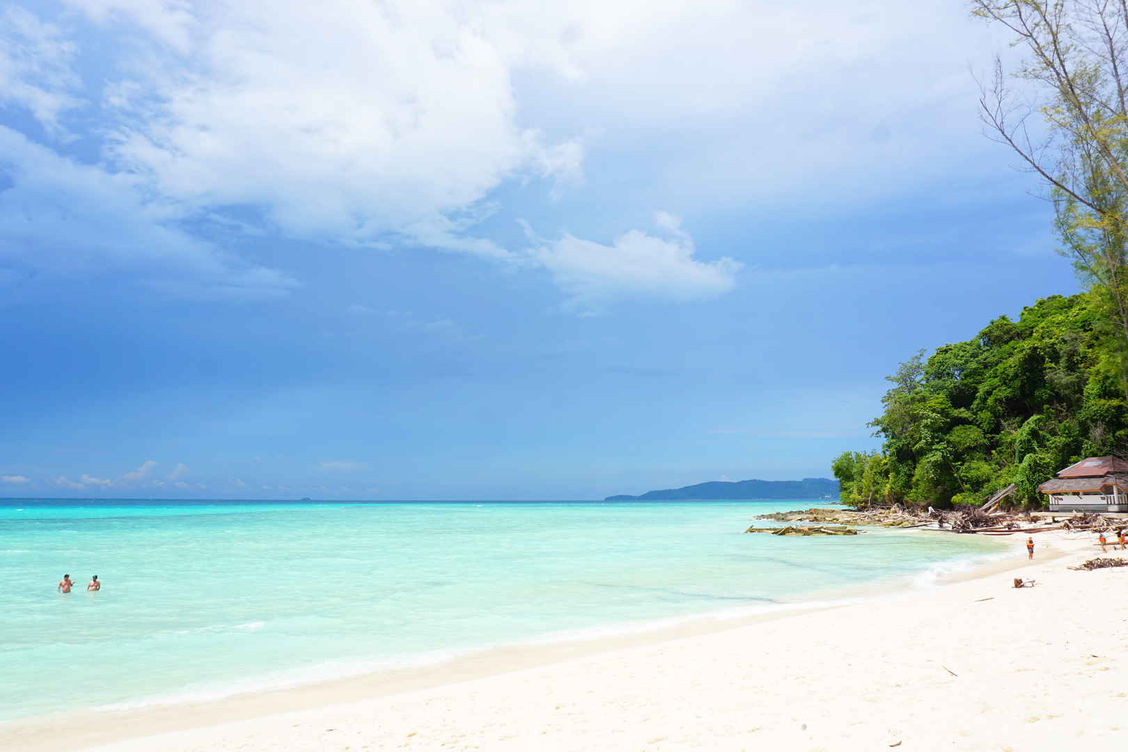 泰国皮皮岛海边风景图片-