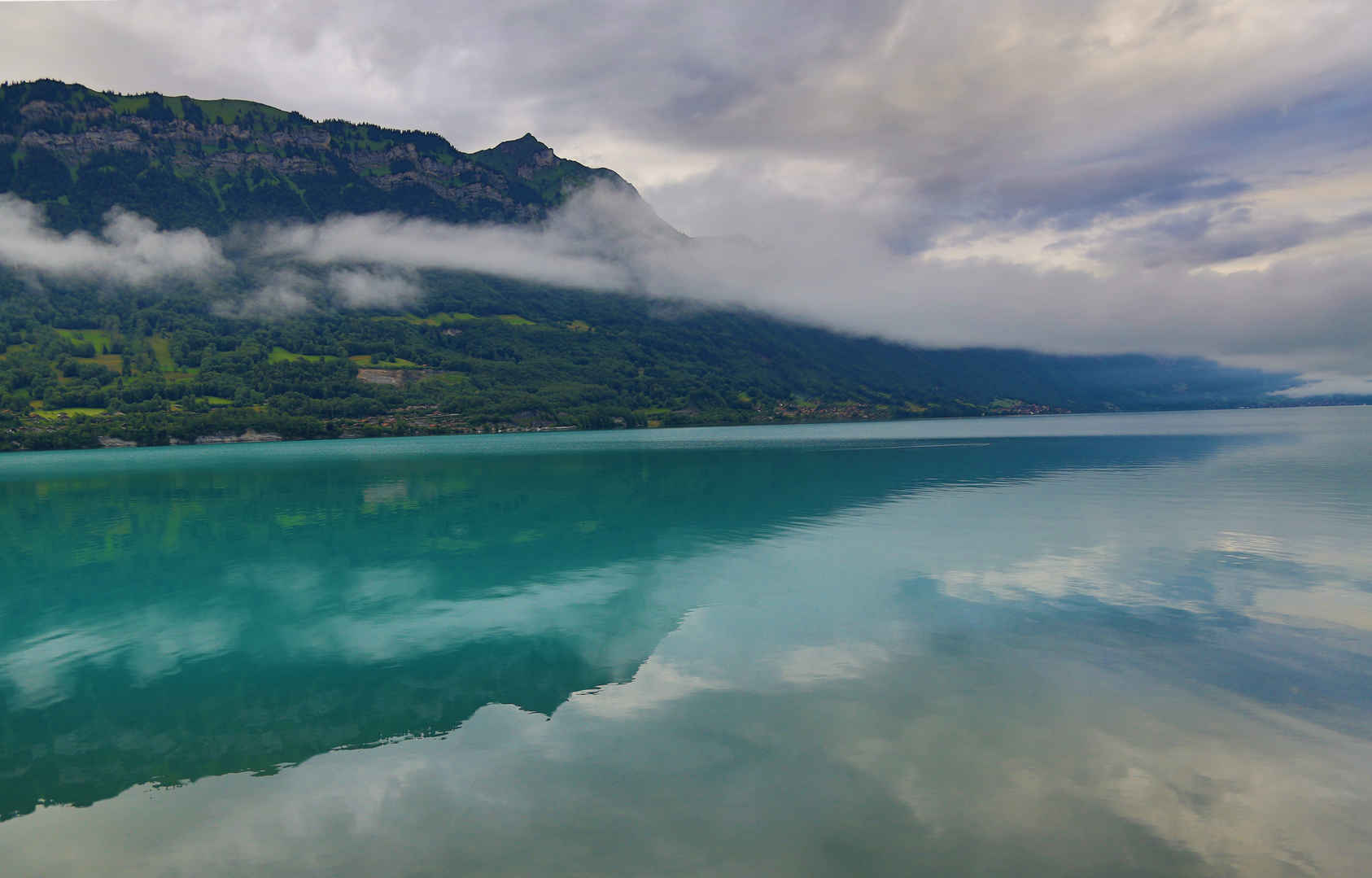 瑞士布里恩茨湖风景图片-