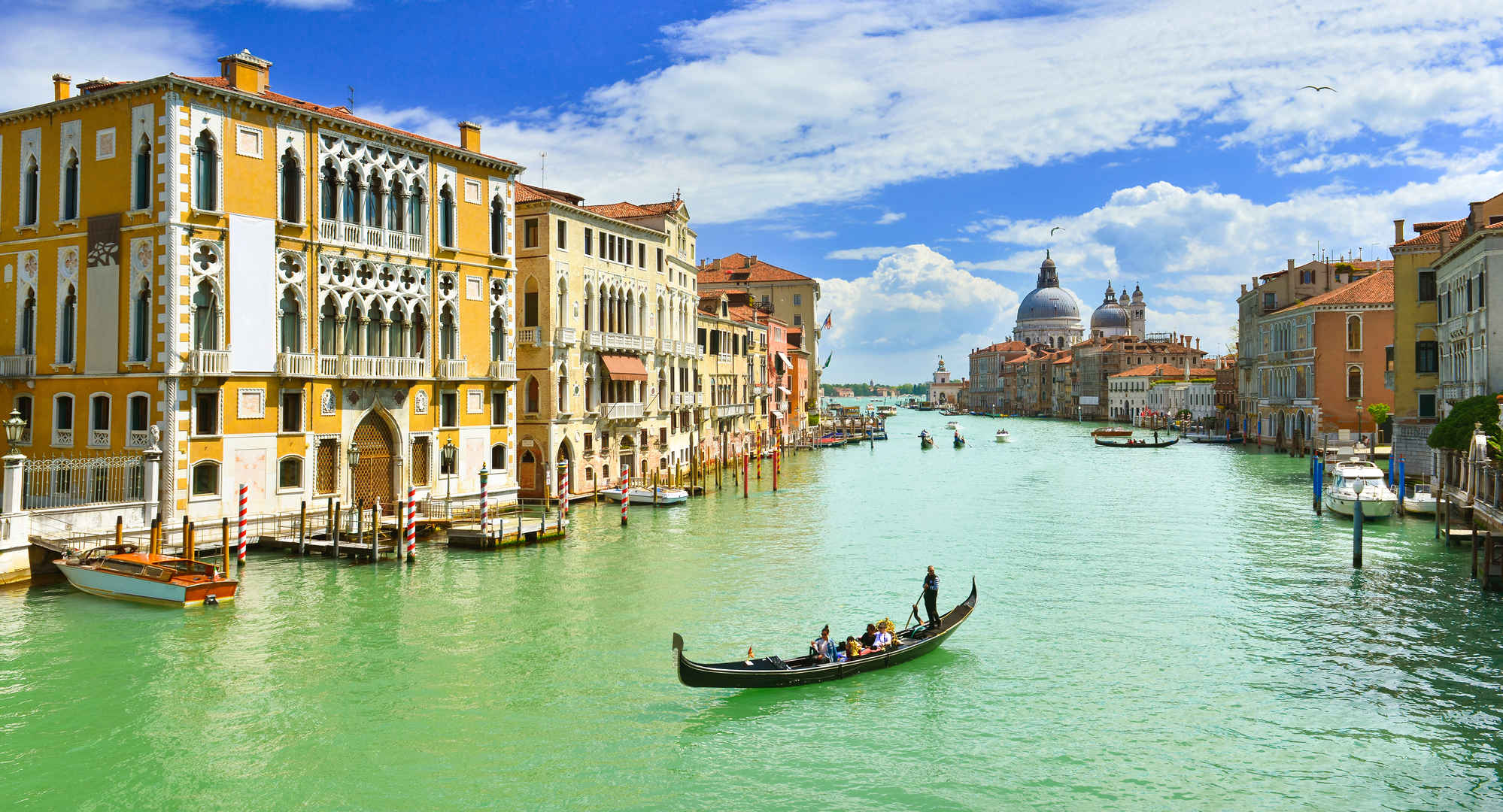 威尼斯水城景色桌面壁纸-
