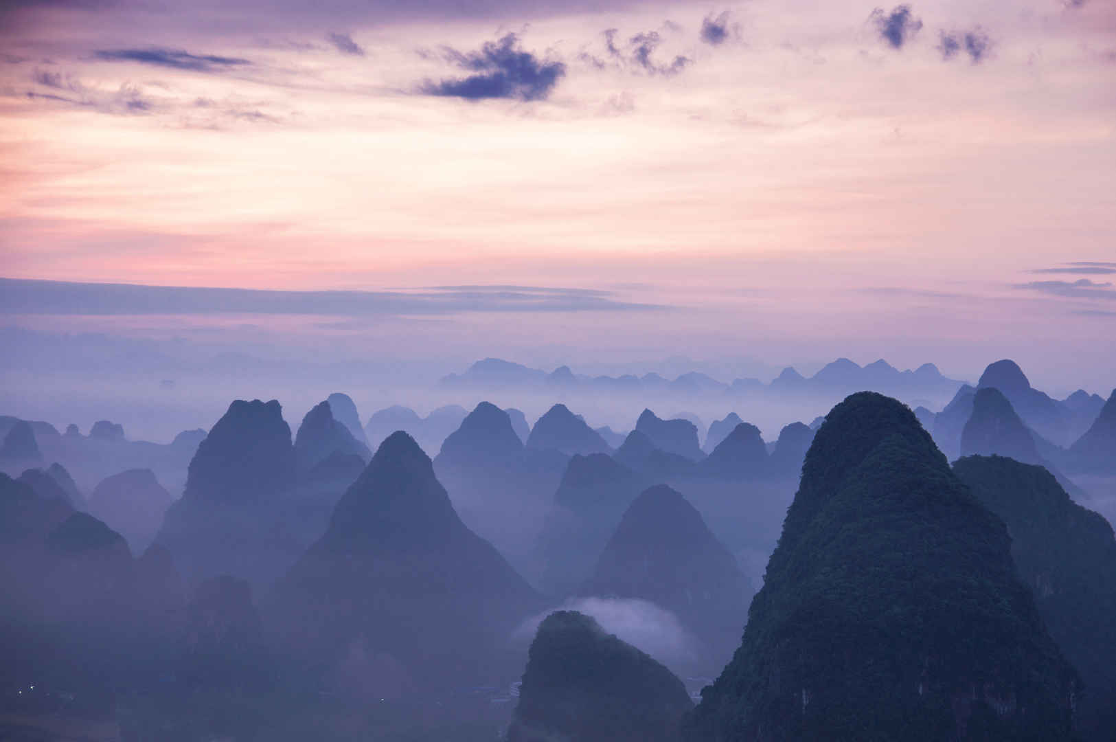 桂林群山风景5K壁纸