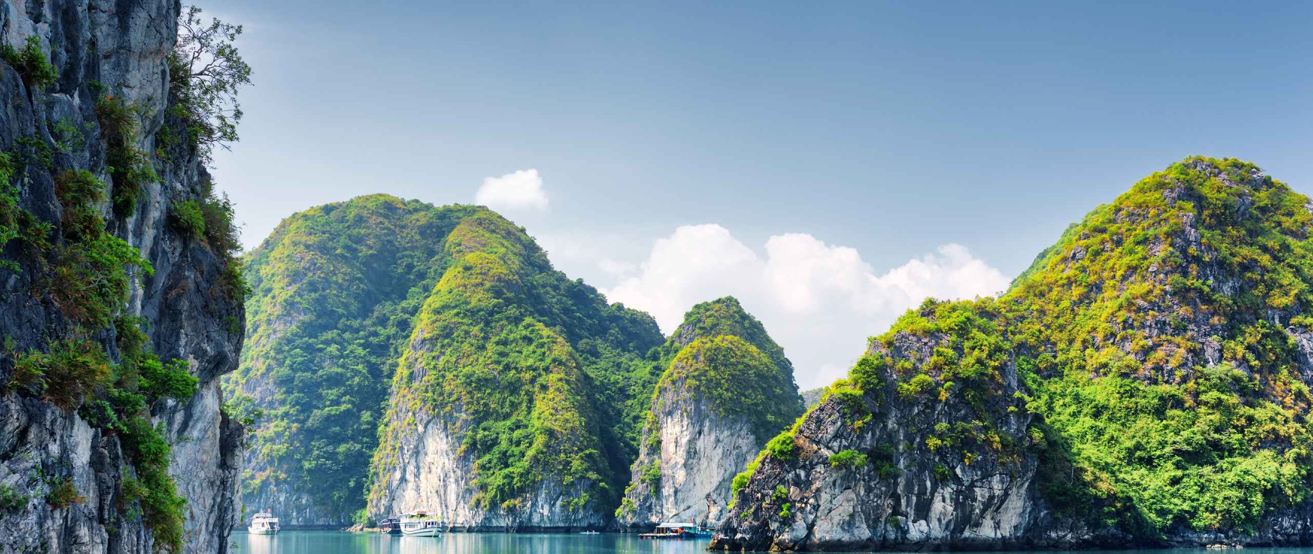 越南下龙湾大海岩石风景5K壁纸