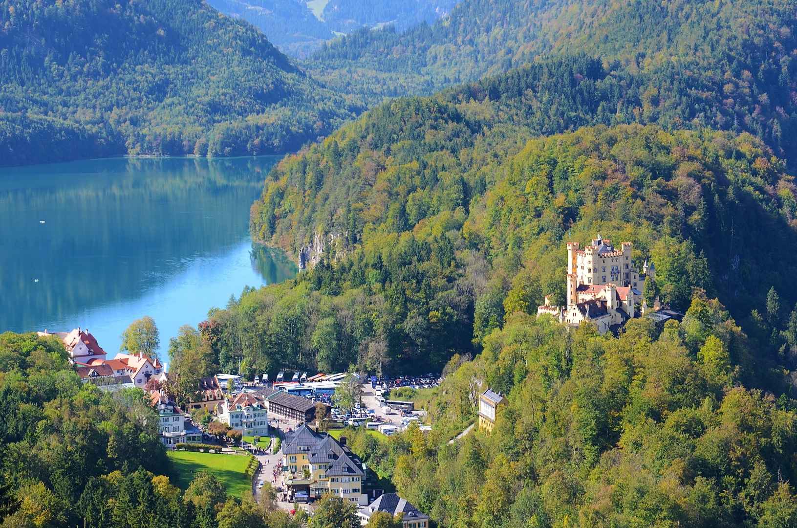 德国阿尔卑斯山湖群壁纸图片-