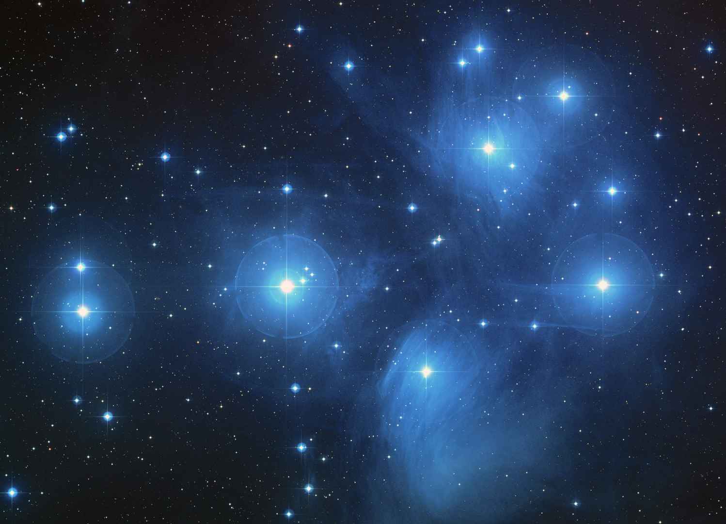 昴星团蓝色光斑电脑壁纸