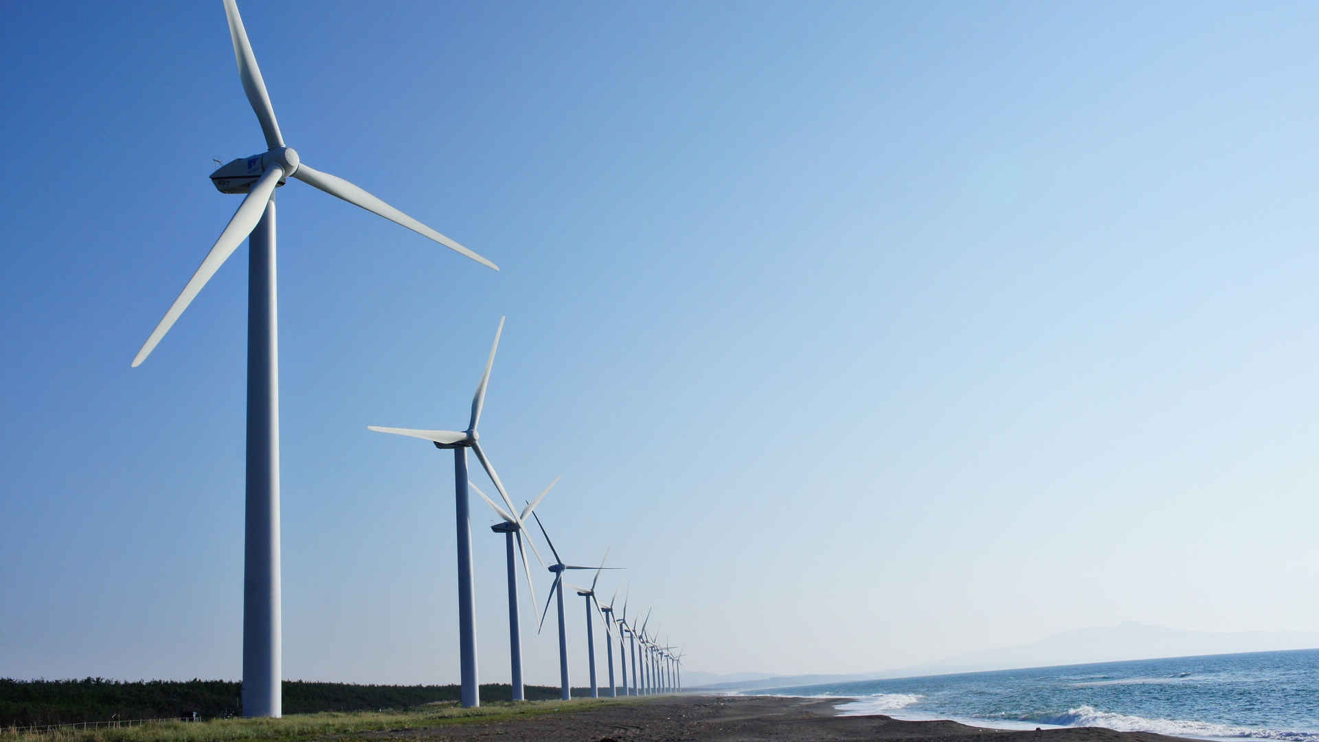 绿色能源风力发电机图片-