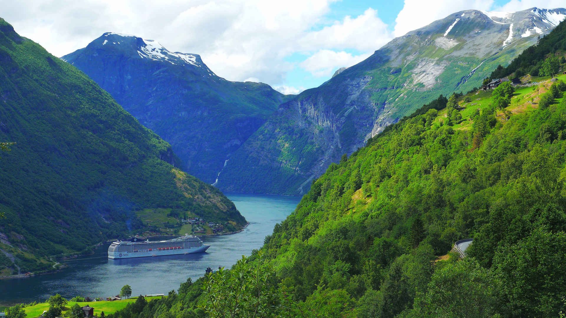 风景秀丽挪威峡湾壁纸图片-