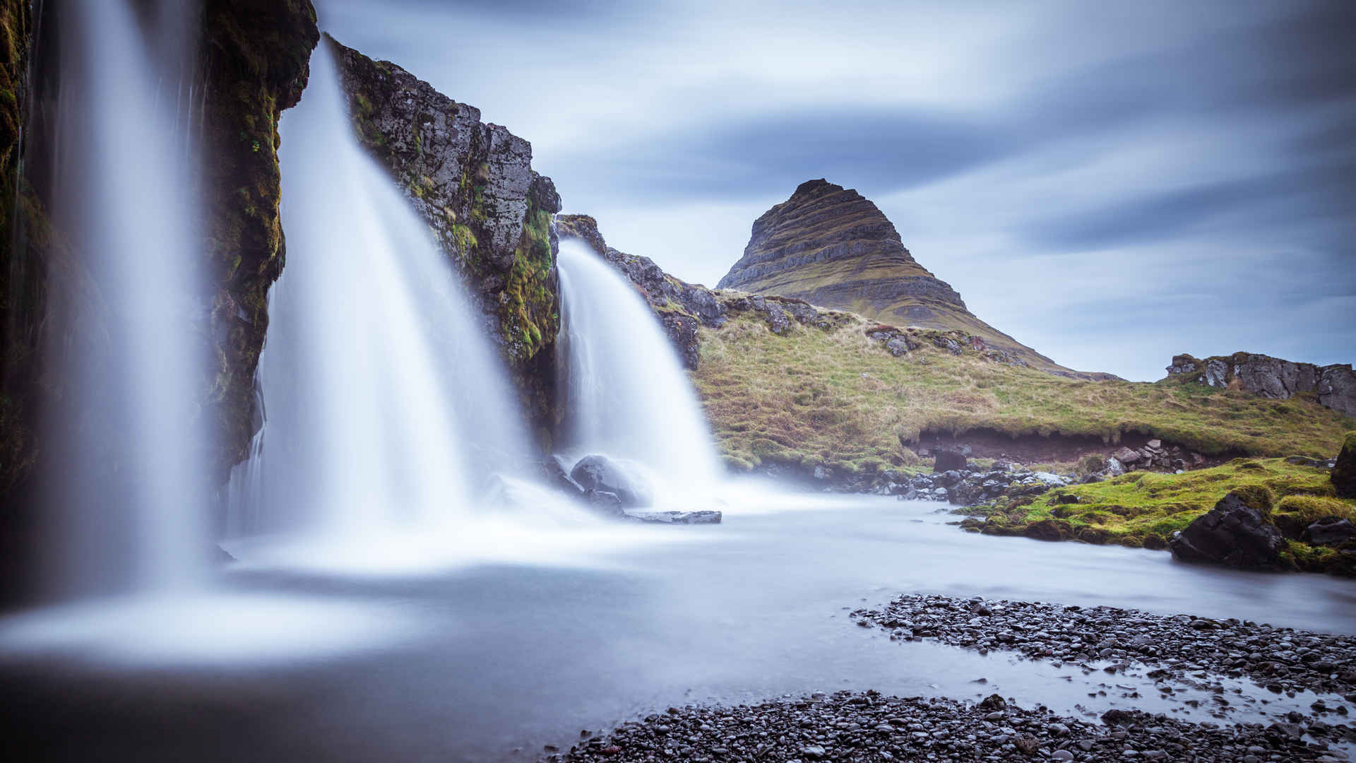 冰岛黄金瀑布风景图片-