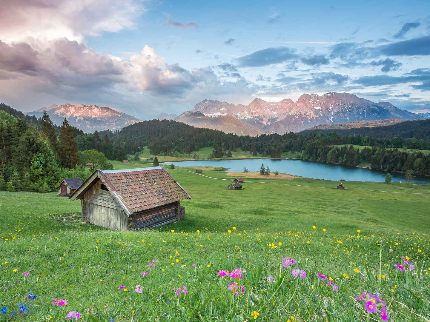 阿尔卑斯山风景平板iPad壁纸