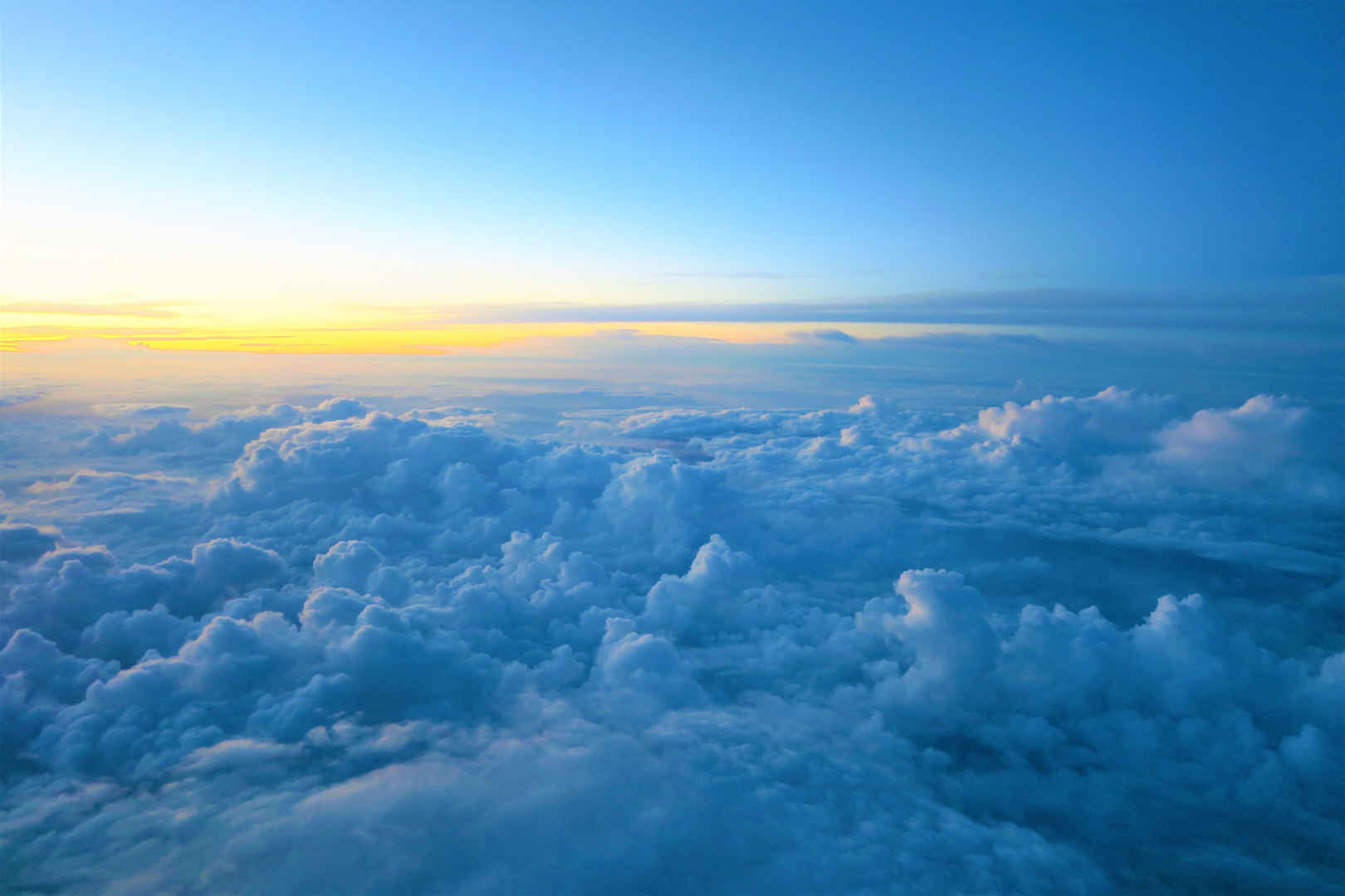 美丽的天空 云 云端 高空风景 4K壁纸