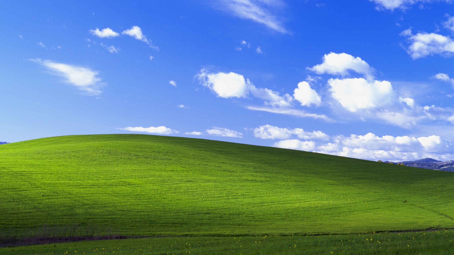 Bliss - Windows XP蓝天白云绿草地4K壁纸