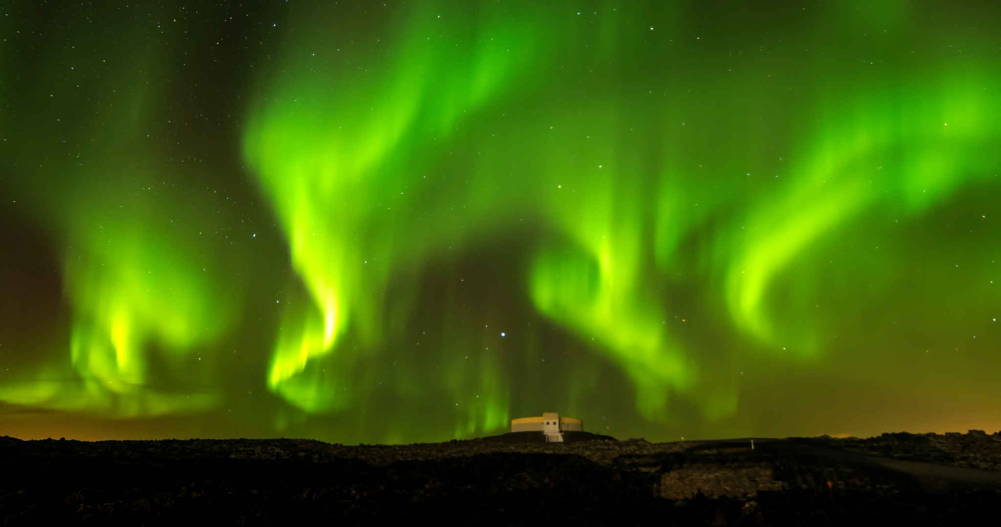 冰岛绿色极光风景4096x2160壁纸-