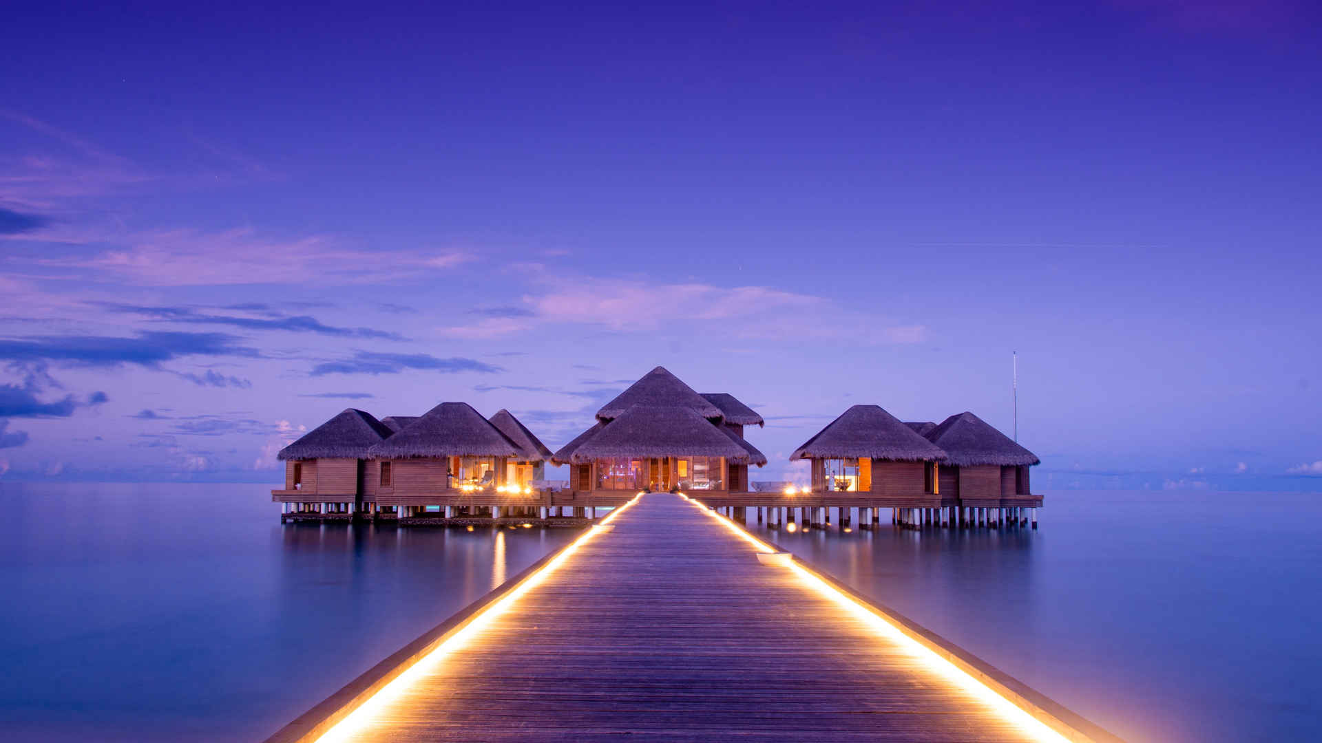 马尔代夫索尼娃姬莉岛度假酒店 港口 日落 码头4k风景