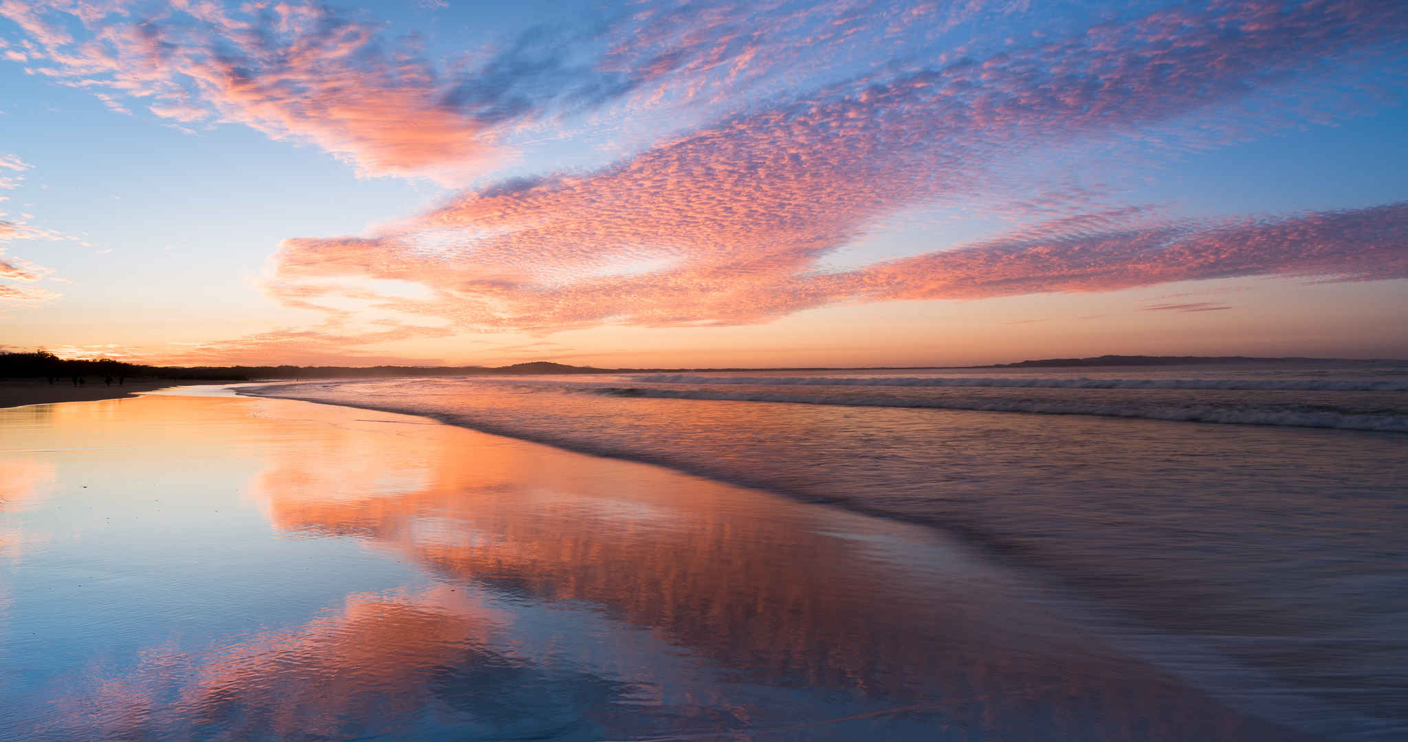 美丽的日落海滩天空云4096x2160壁纸