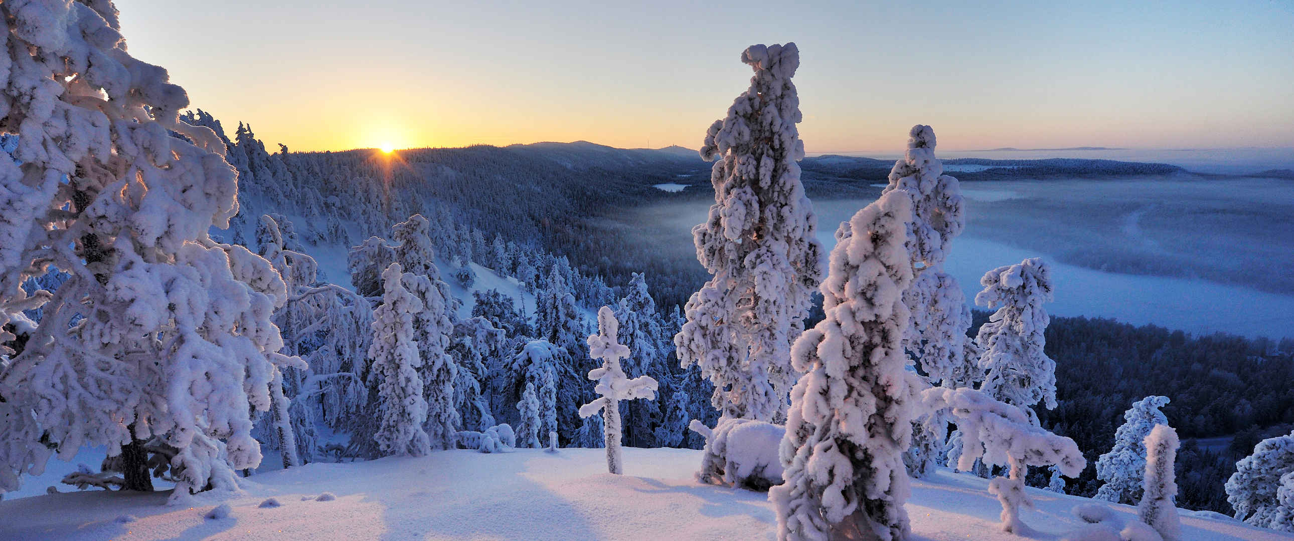 芬兰冬天雪景3440x1440桌面壁纸
