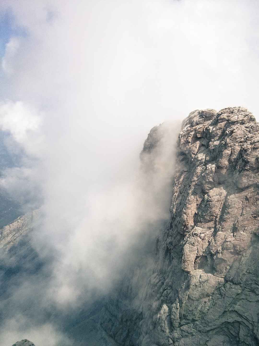  山 岩石 图片