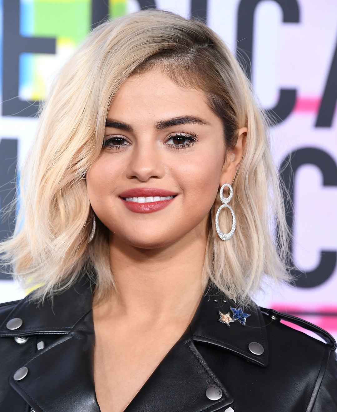 赛琳娜·戈麦斯（Selena Gomez）壁纸女生专用