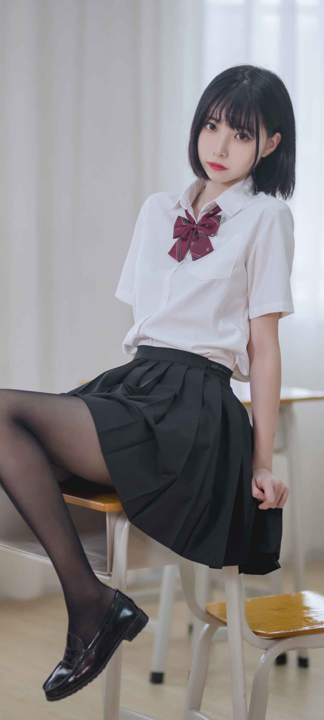 黑色连裤袜jk制服美女手机壁纸-