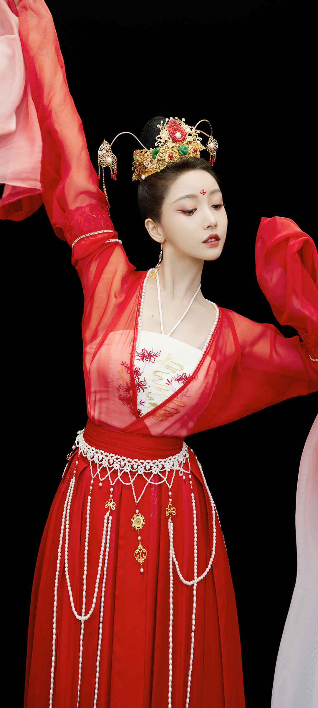 中国风红色古装裙子美女全屏手机壁纸-