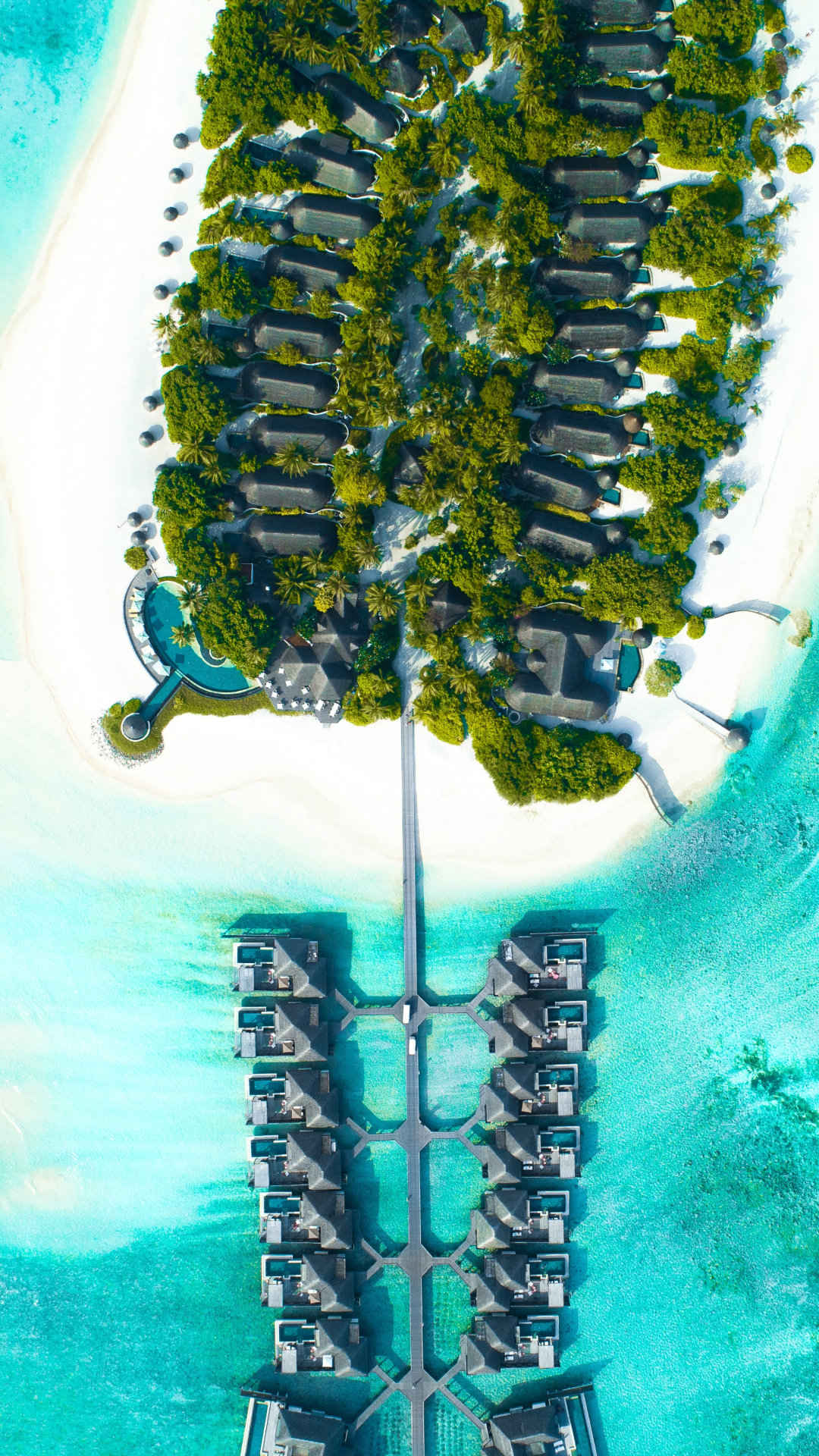 高空航拍海边旅游胜地造型奇特的别墅群超清手机壁纸