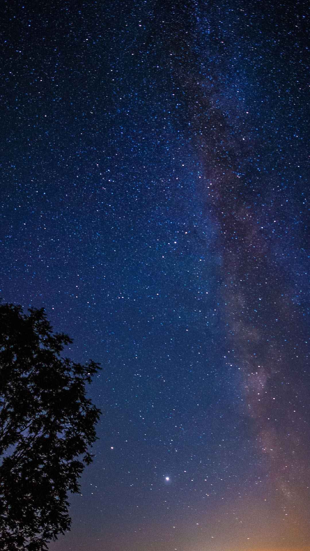 超好看的微信背景图片璀璨迷人的夜晚星空-